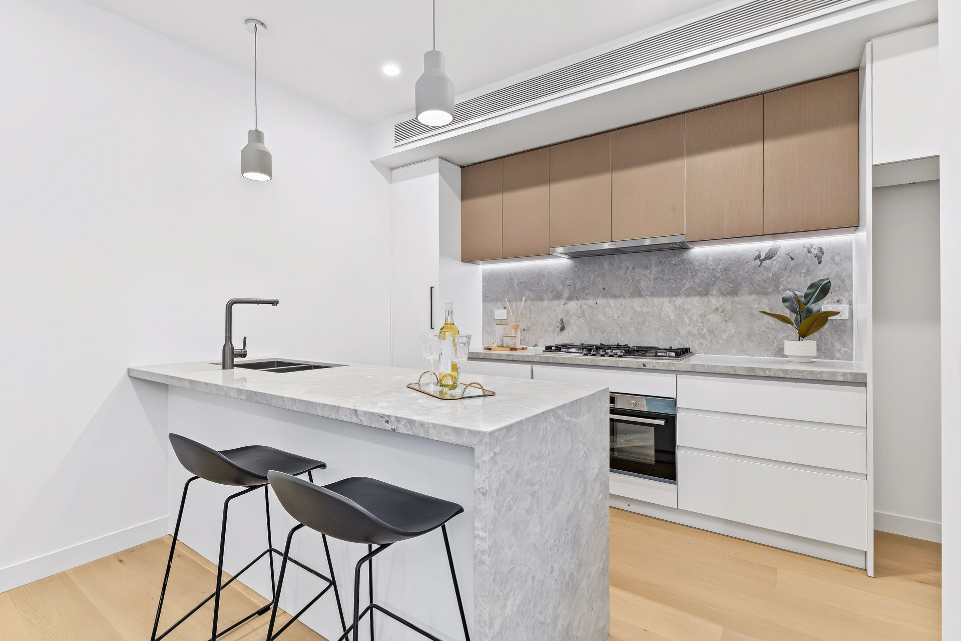 2&8/30 Octantis Street — photo 3 of 26