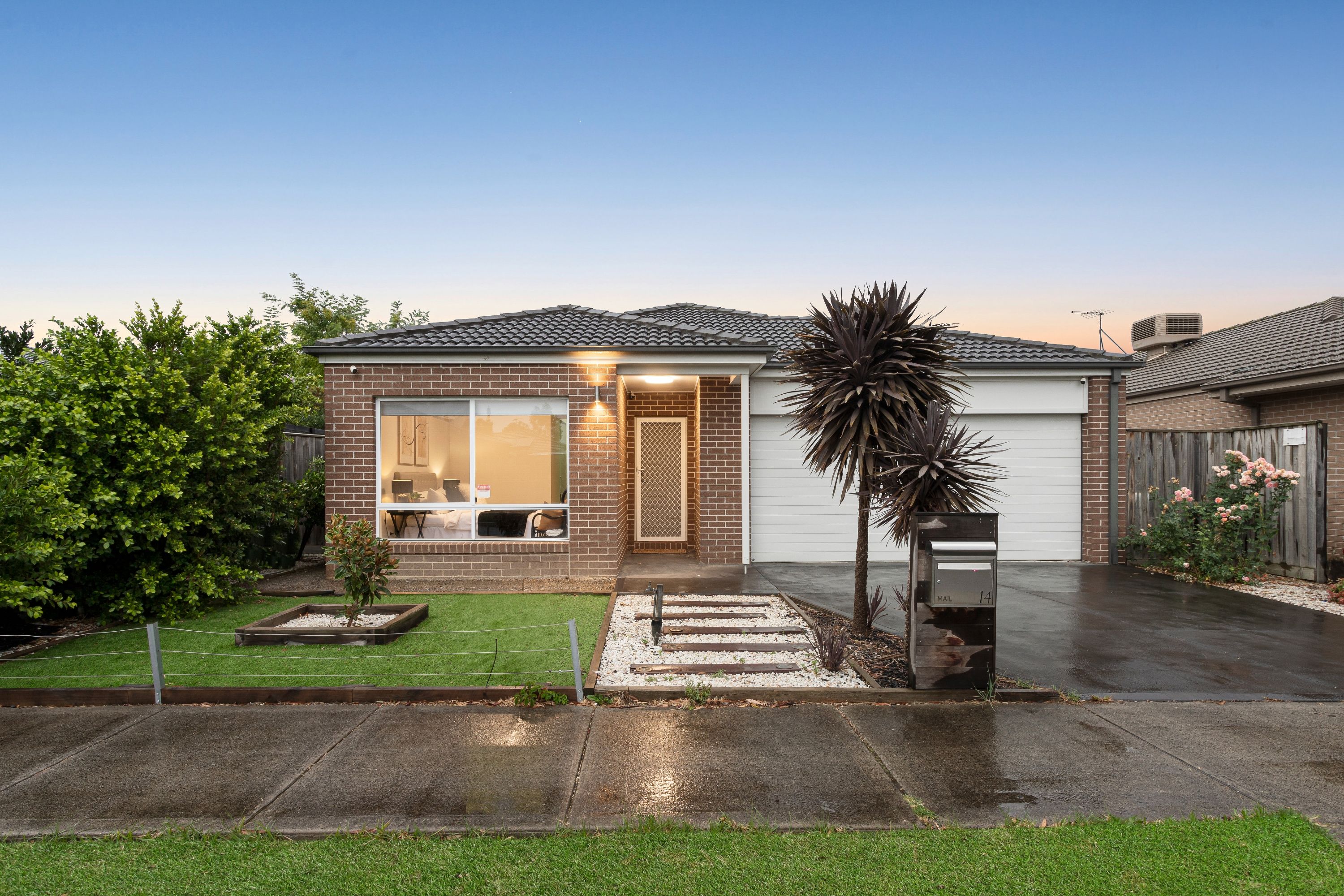 14 Burrell Way, Mernda VIC 3754