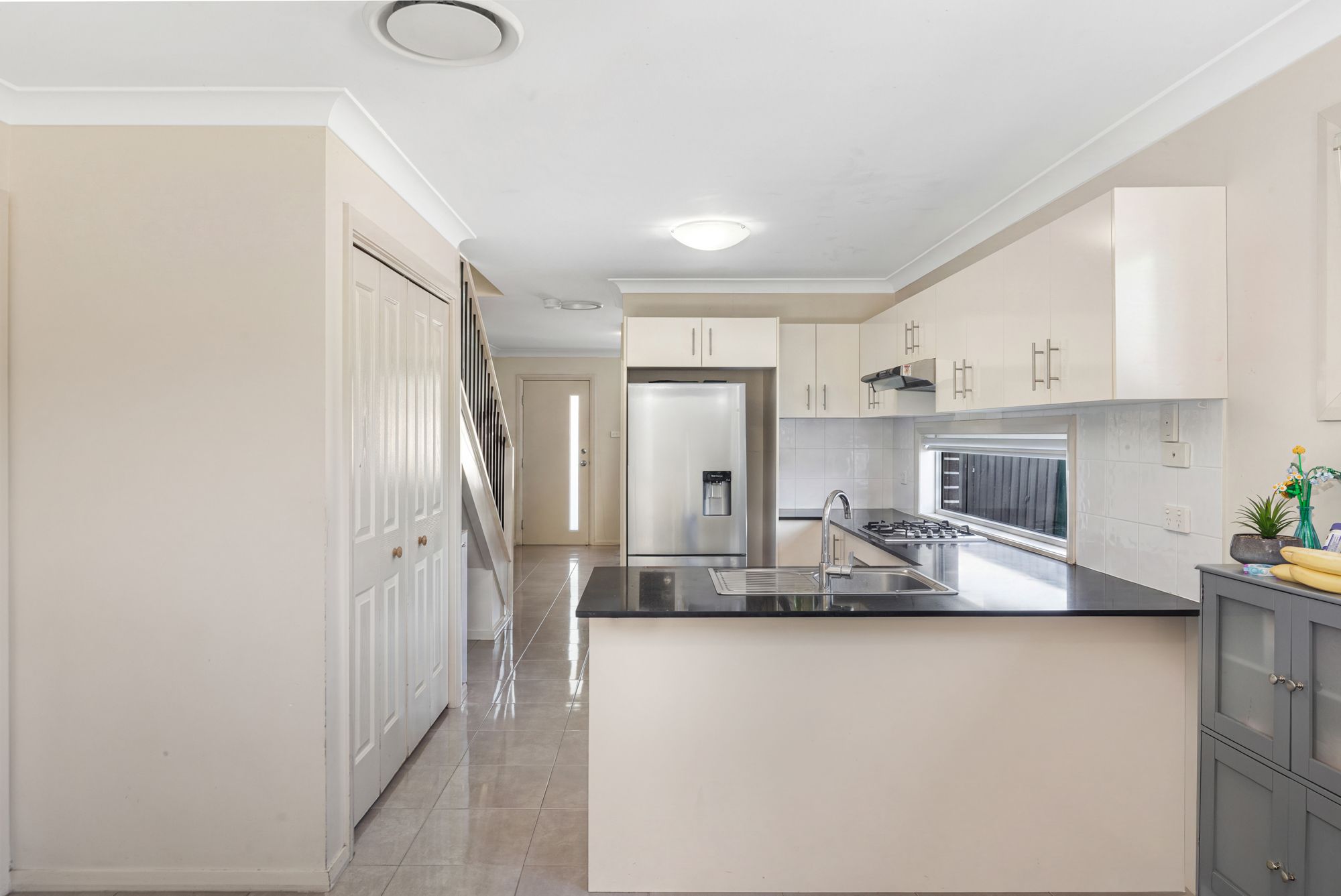 2/89 Castlereagh Street — photo 3 of 15