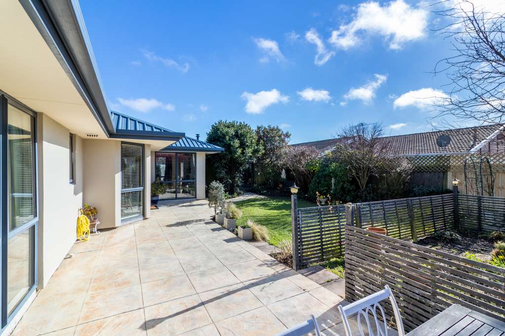 800 Main North Road, Belfast, Christchurch City Real Estate Ray