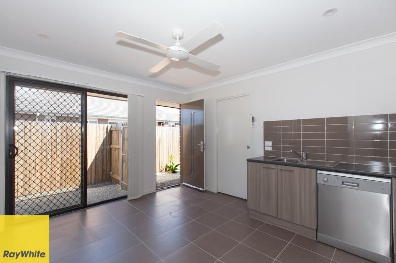 48B Stringybark Street, Regents Park, QLD 4118