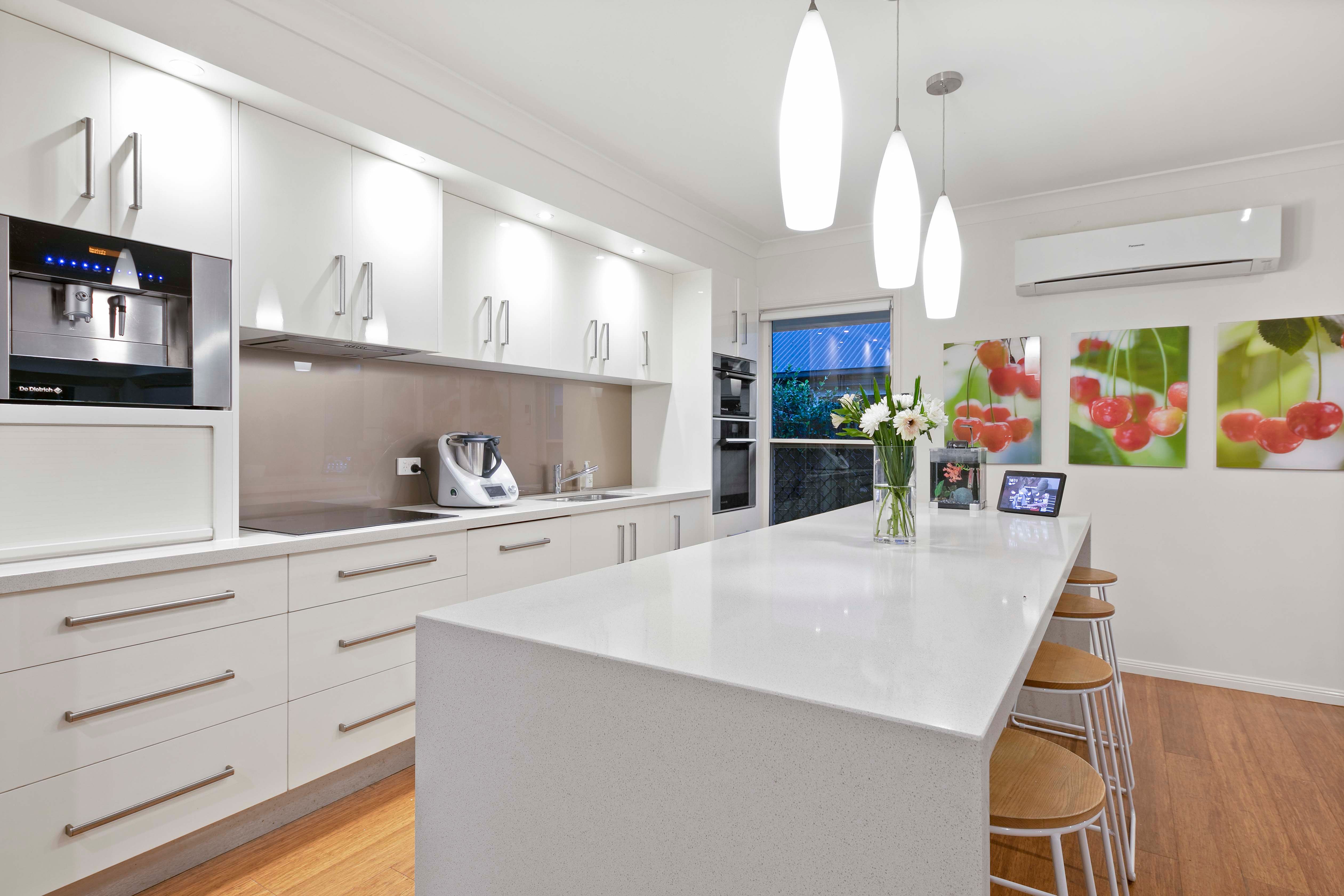 1 Park View Court, Sinnamon Park, QLD 4073