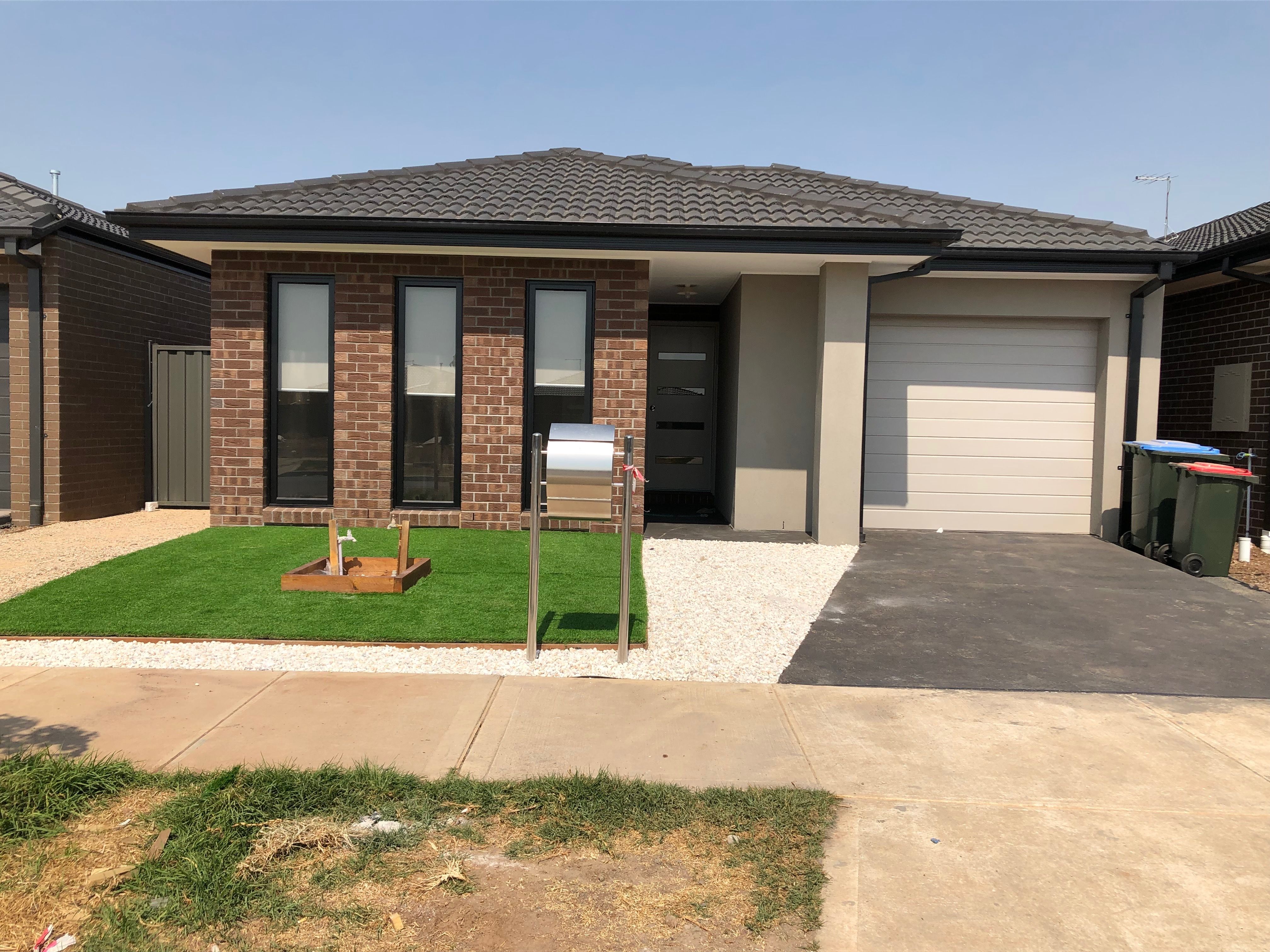 19 Bridport Circuit, Tarneit, VIC 3029