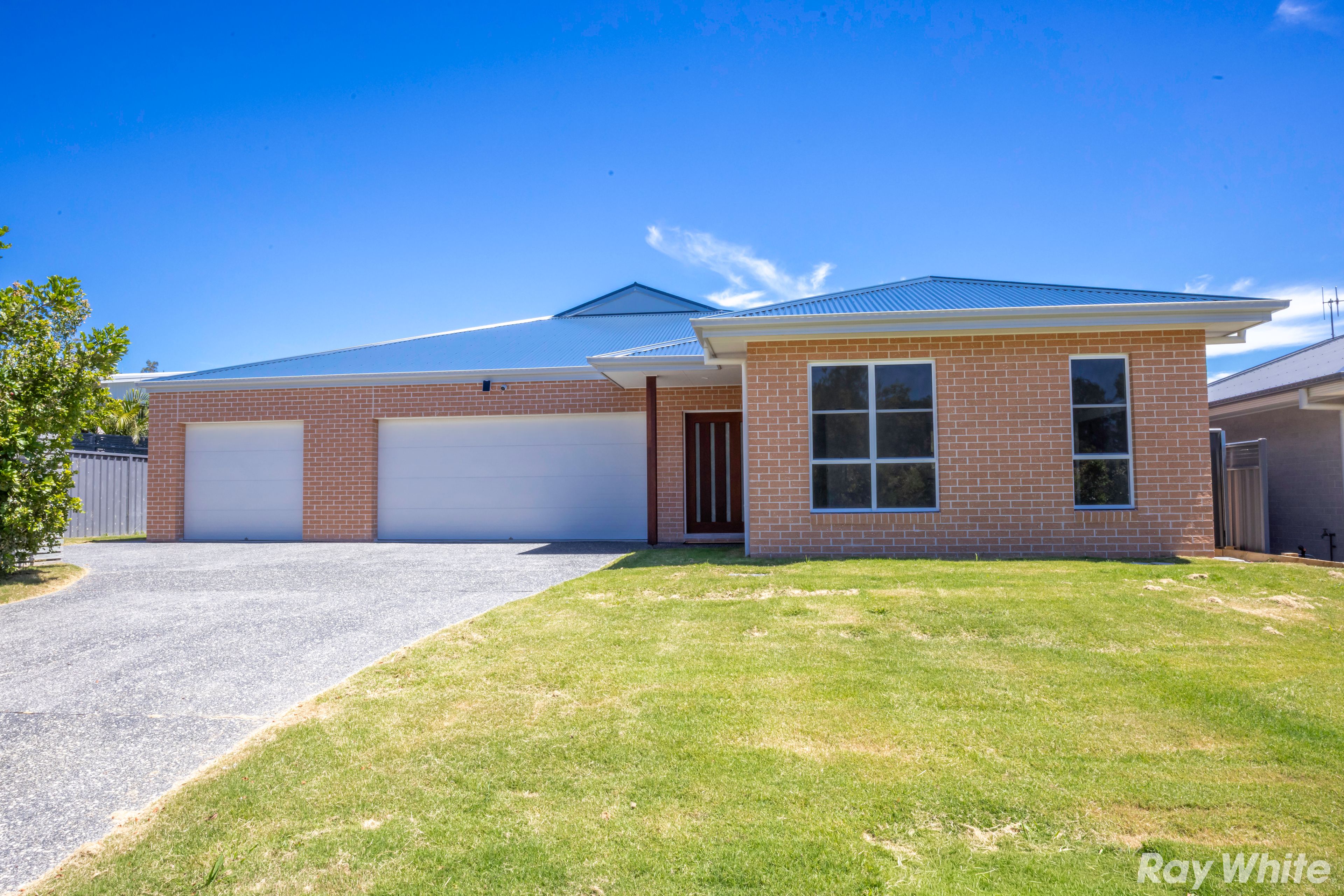 21 Edgewater Drive, Diamond Beach NSW 2430