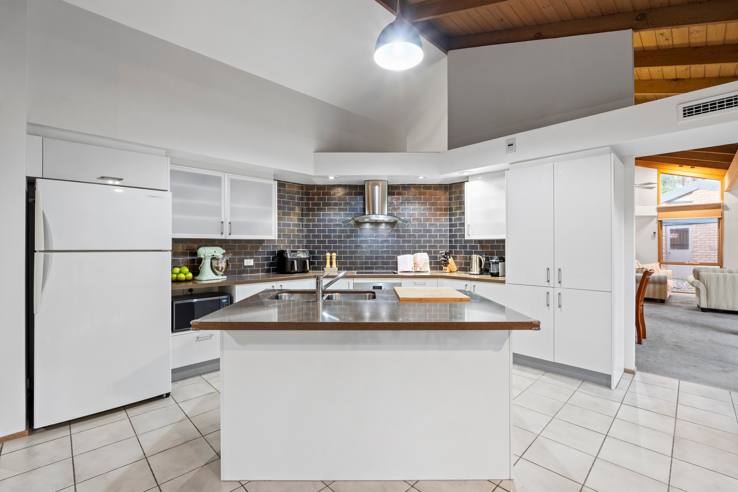 9 Eskdale Court, Eltham North, VIC 3095