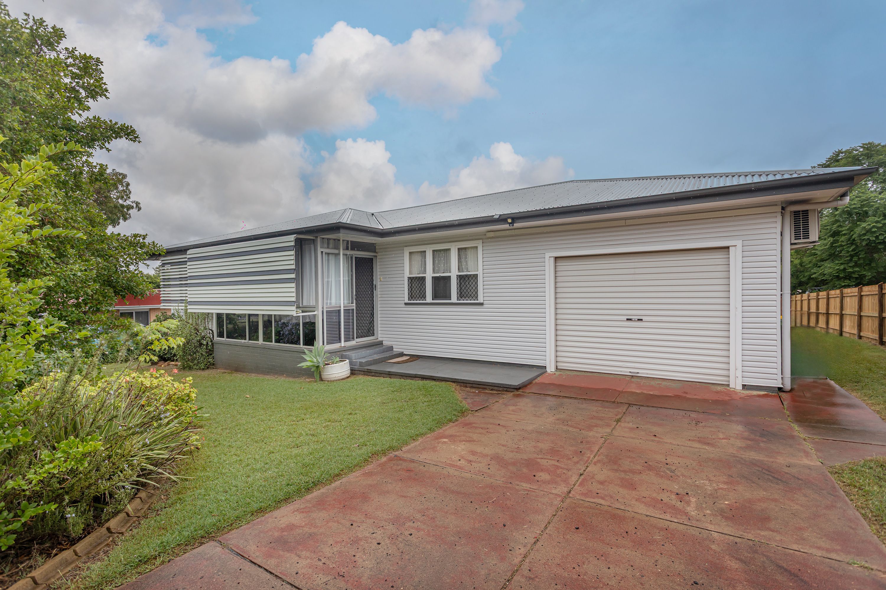 59 Toowoomba Road, Oakey QLD 4401