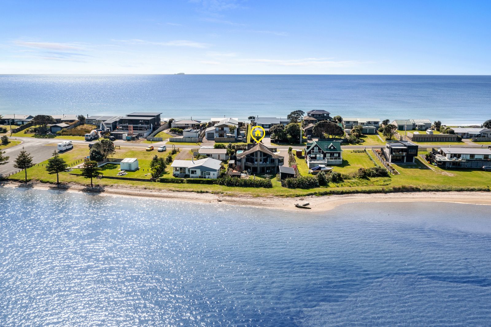 694 Pukehina Parade, Pukehina, Western Bay Of Plenty District