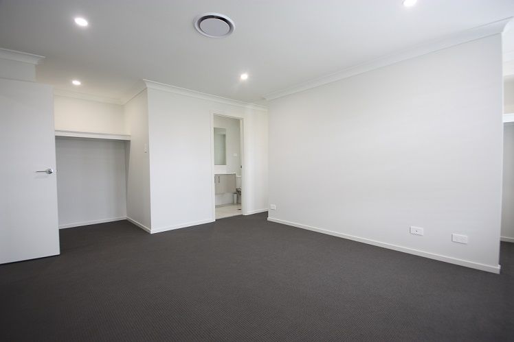 20 Canal Parade, Leppington, NSW 2179