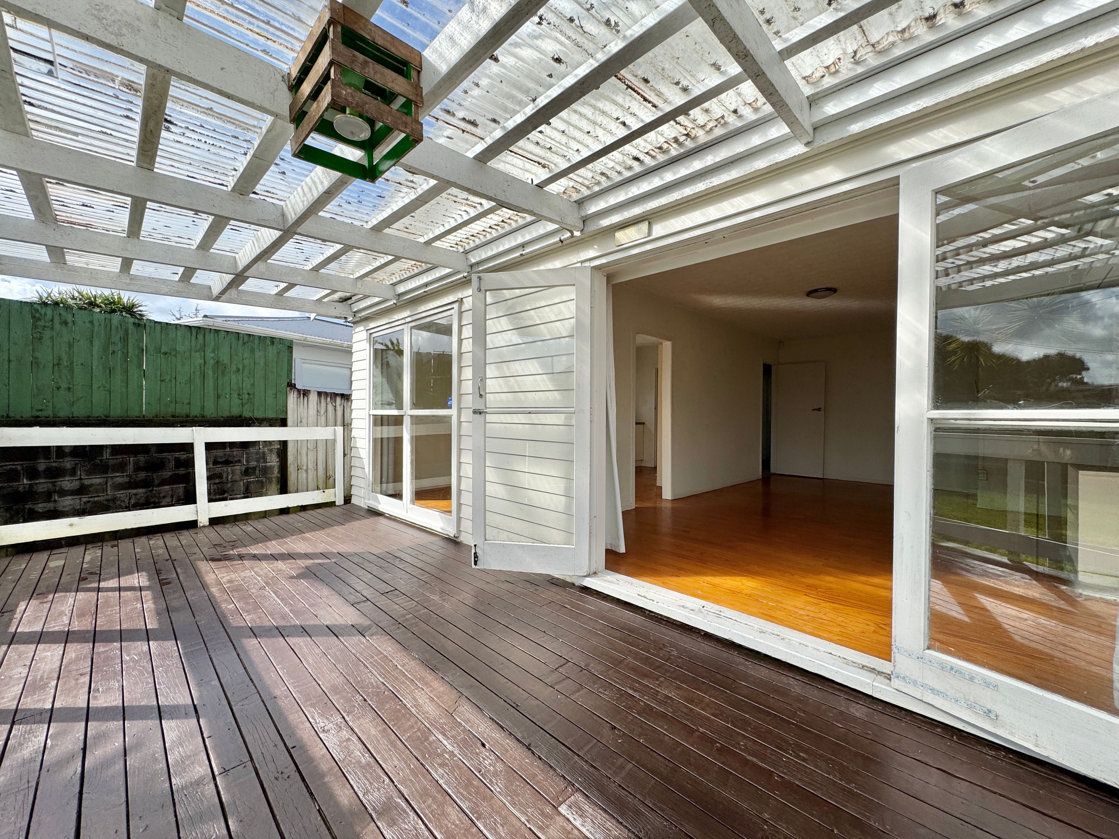 108 Seymour Road, Sunnyvale, Waitakere City