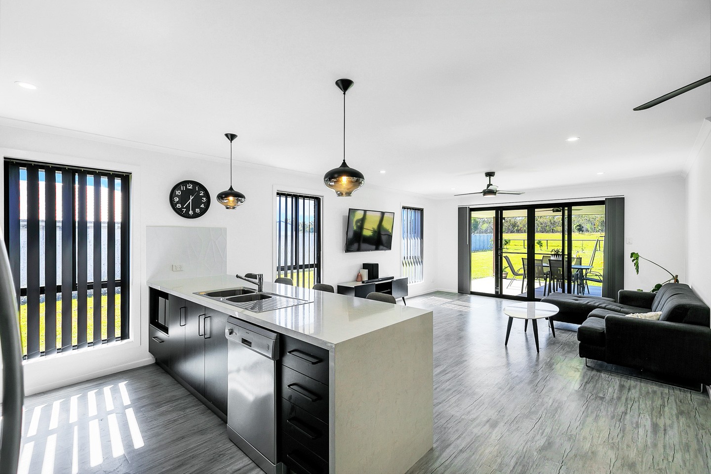 21 Kingfisher Drive, Oakhurst, QLD 4650