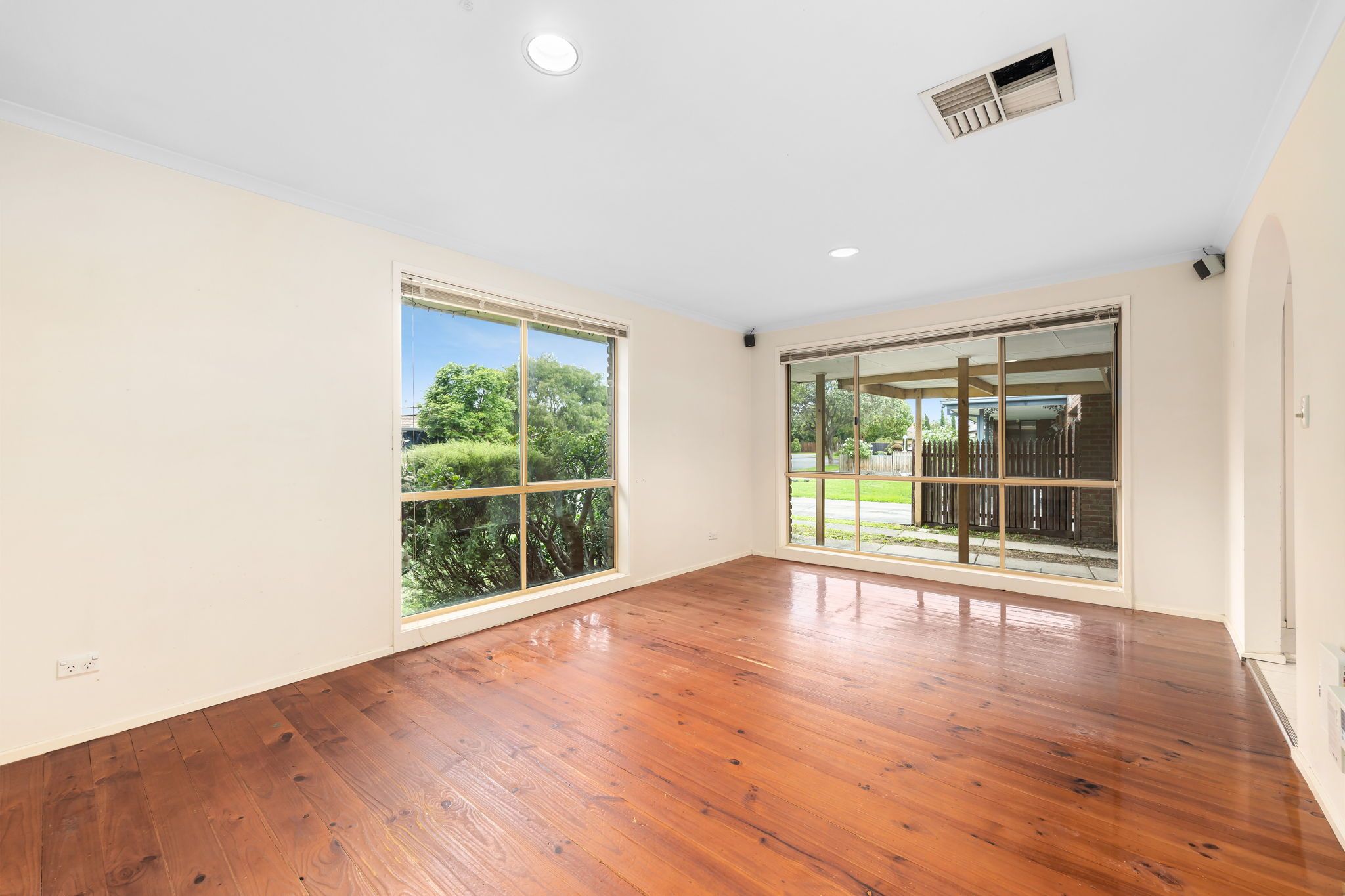 5 Redwood Court, Mill Park, VIC 3082