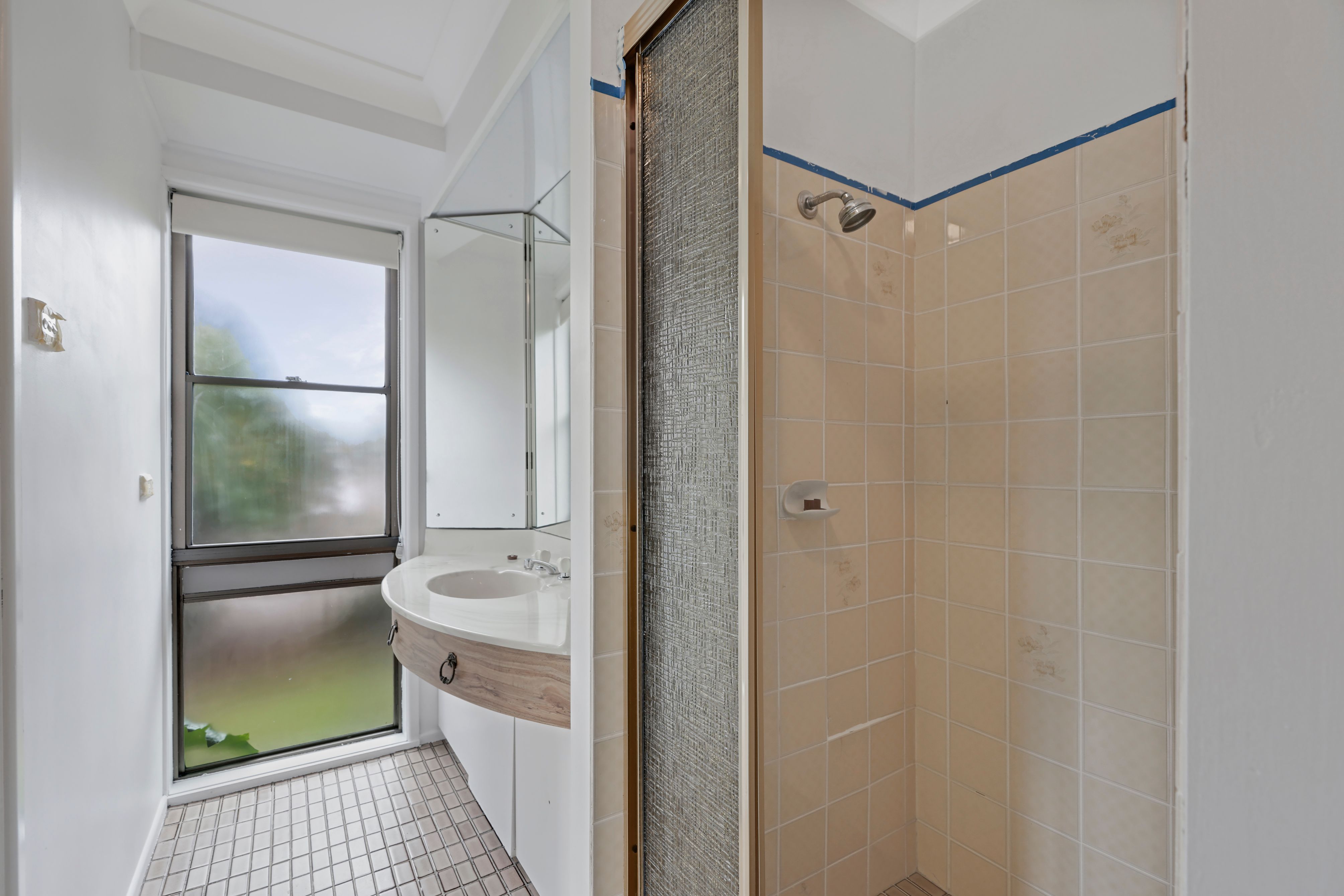 77 Silverdale Road — photo 11 of 13