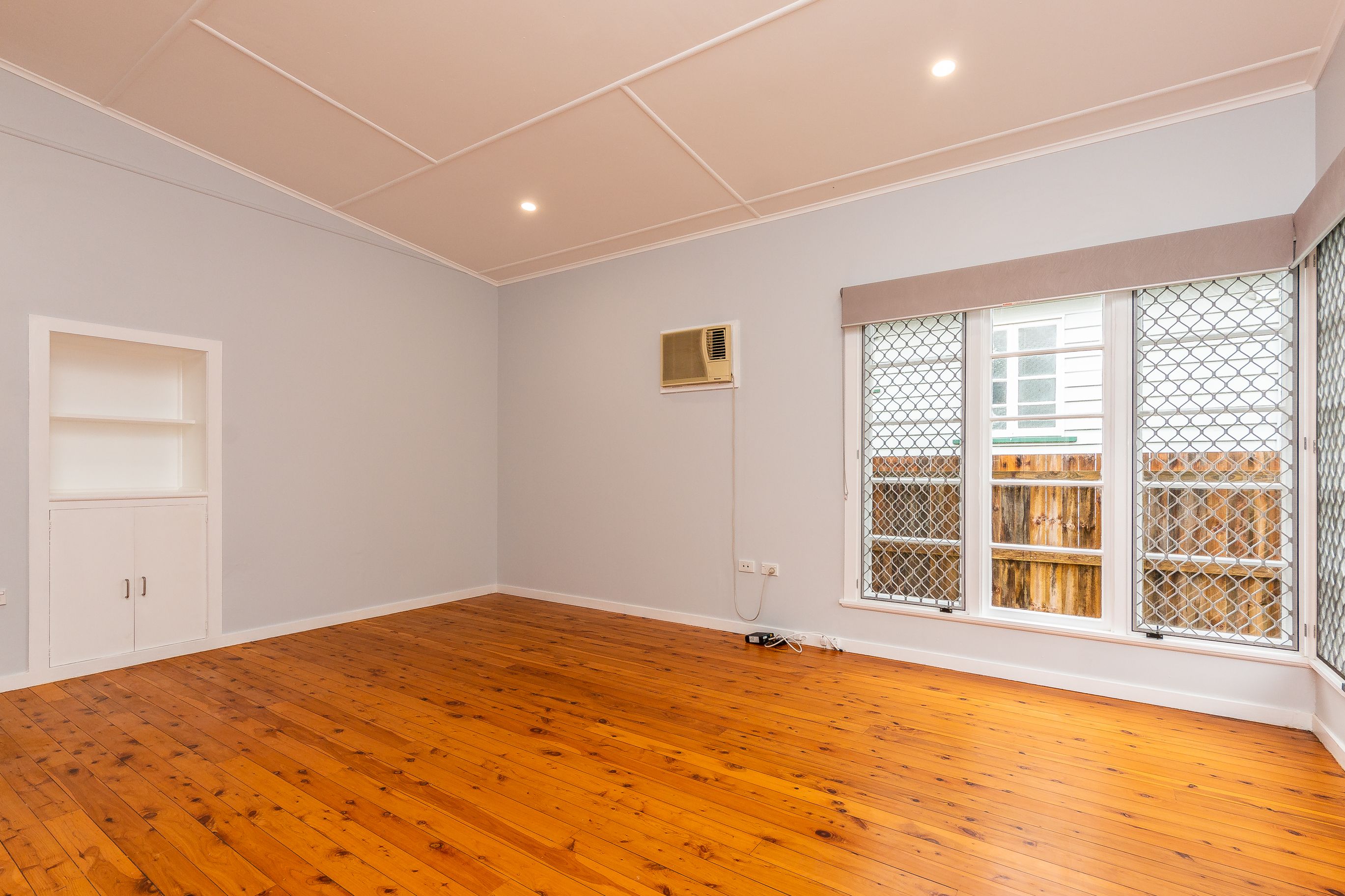 133 Oxley Avenue, Woody Point, QLD 4019