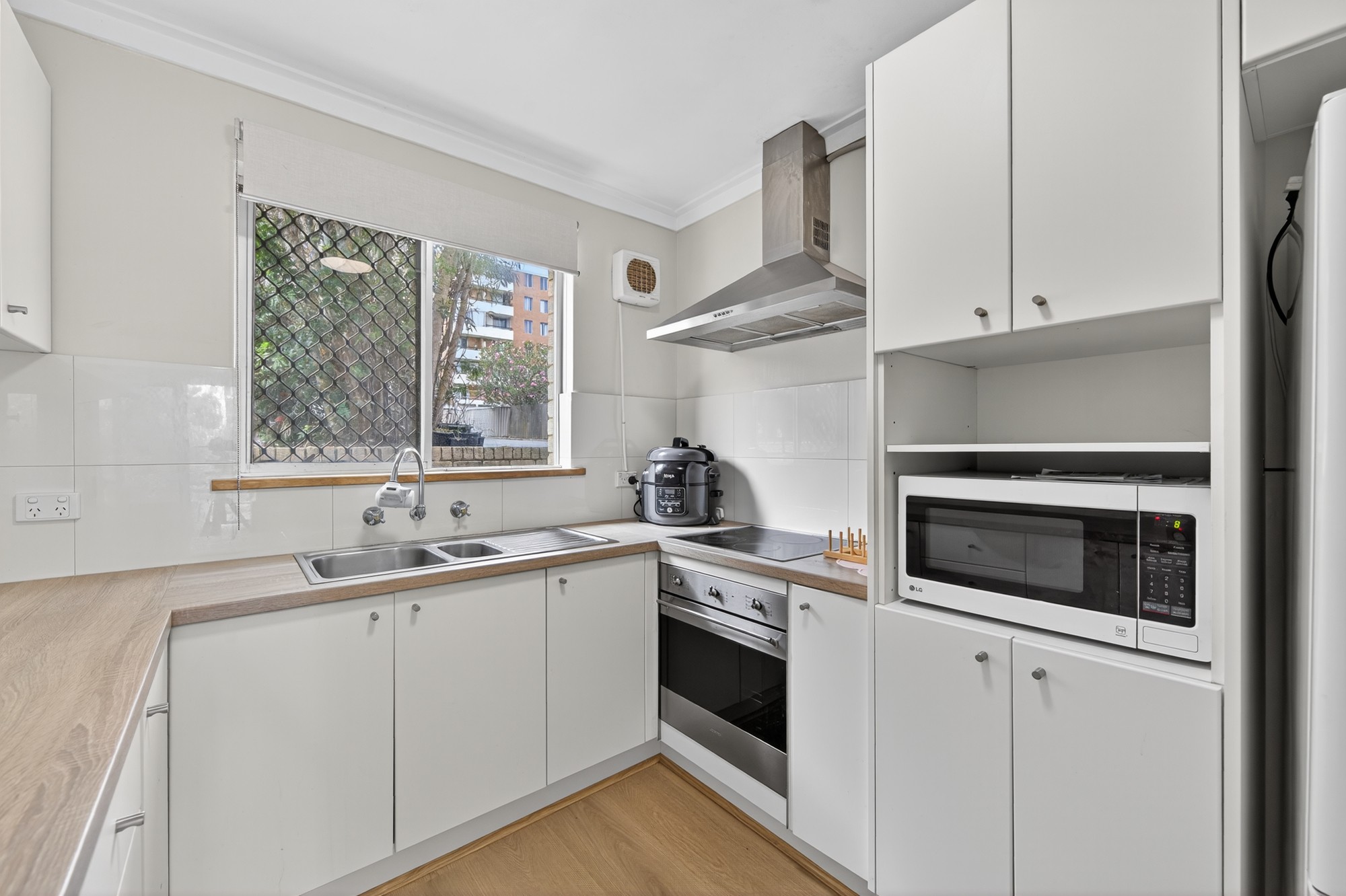 4/72 King George Street, Victoria Park, WA 6100