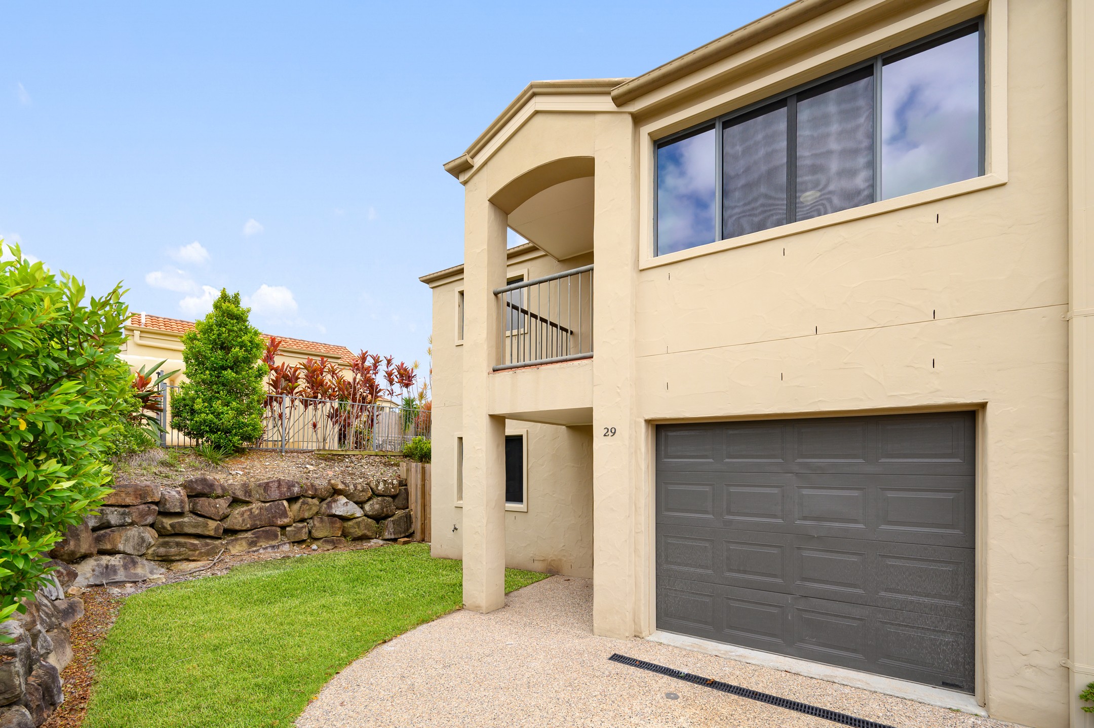 29/1 Santa Isobel Boulevard, Pacific Pines, QLD 4211