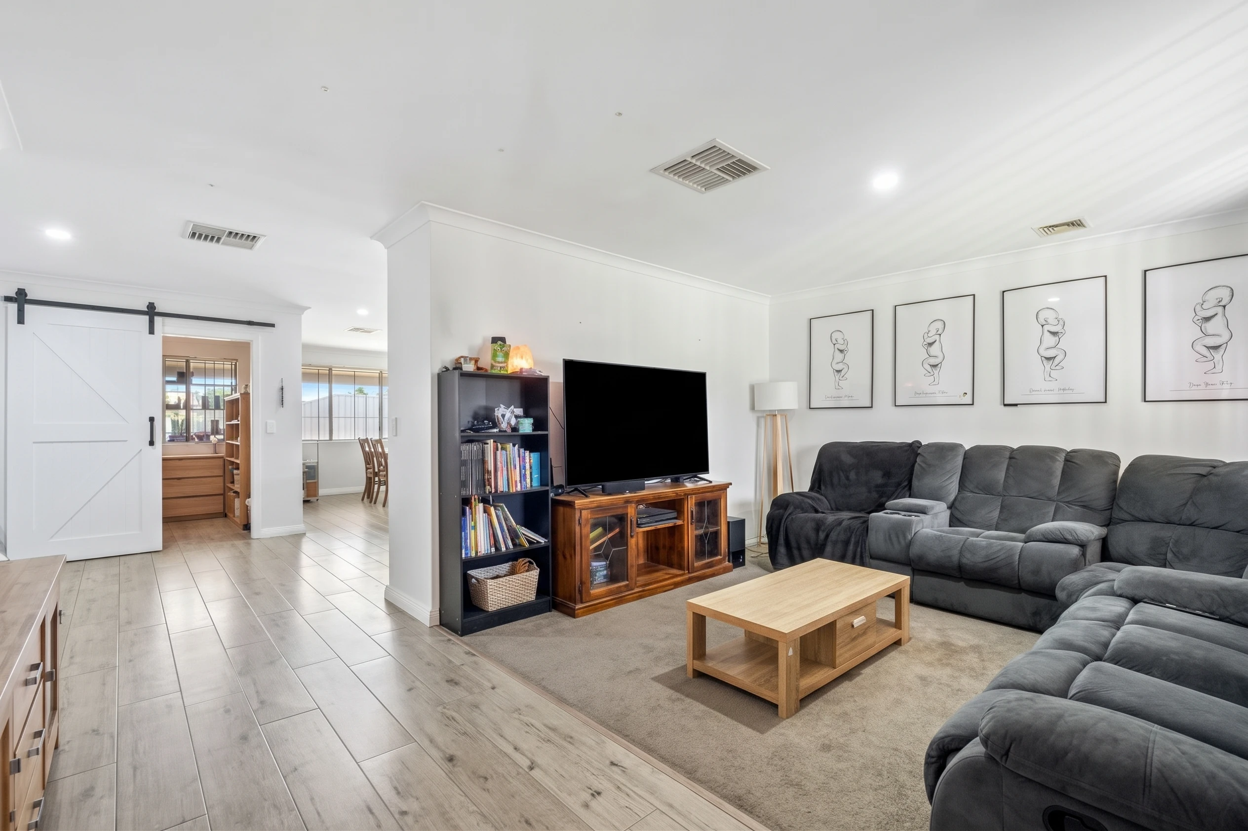 10 Gulson Court, Waikiki, WA 6169