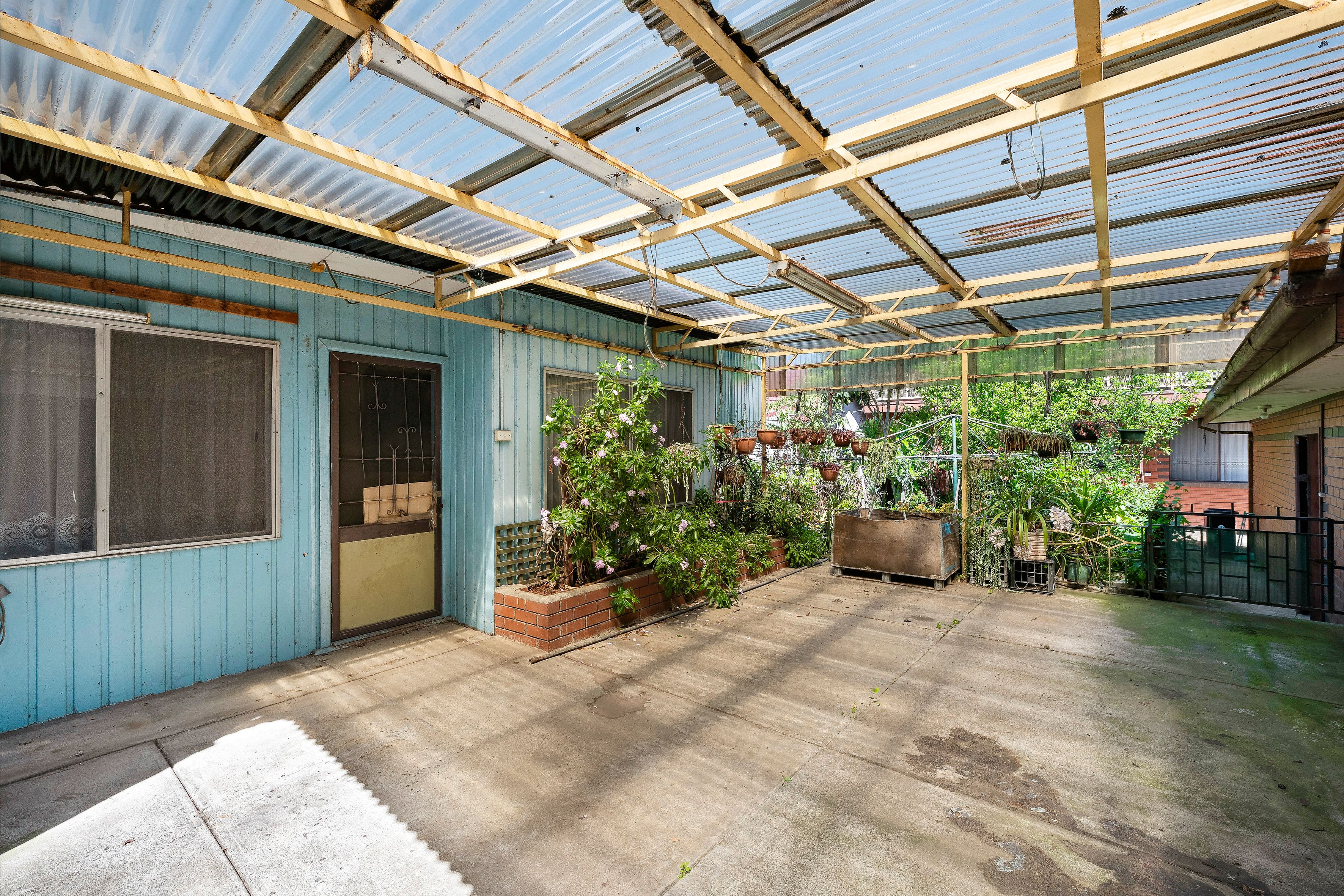 18 Ida Street — photo 13 of 16