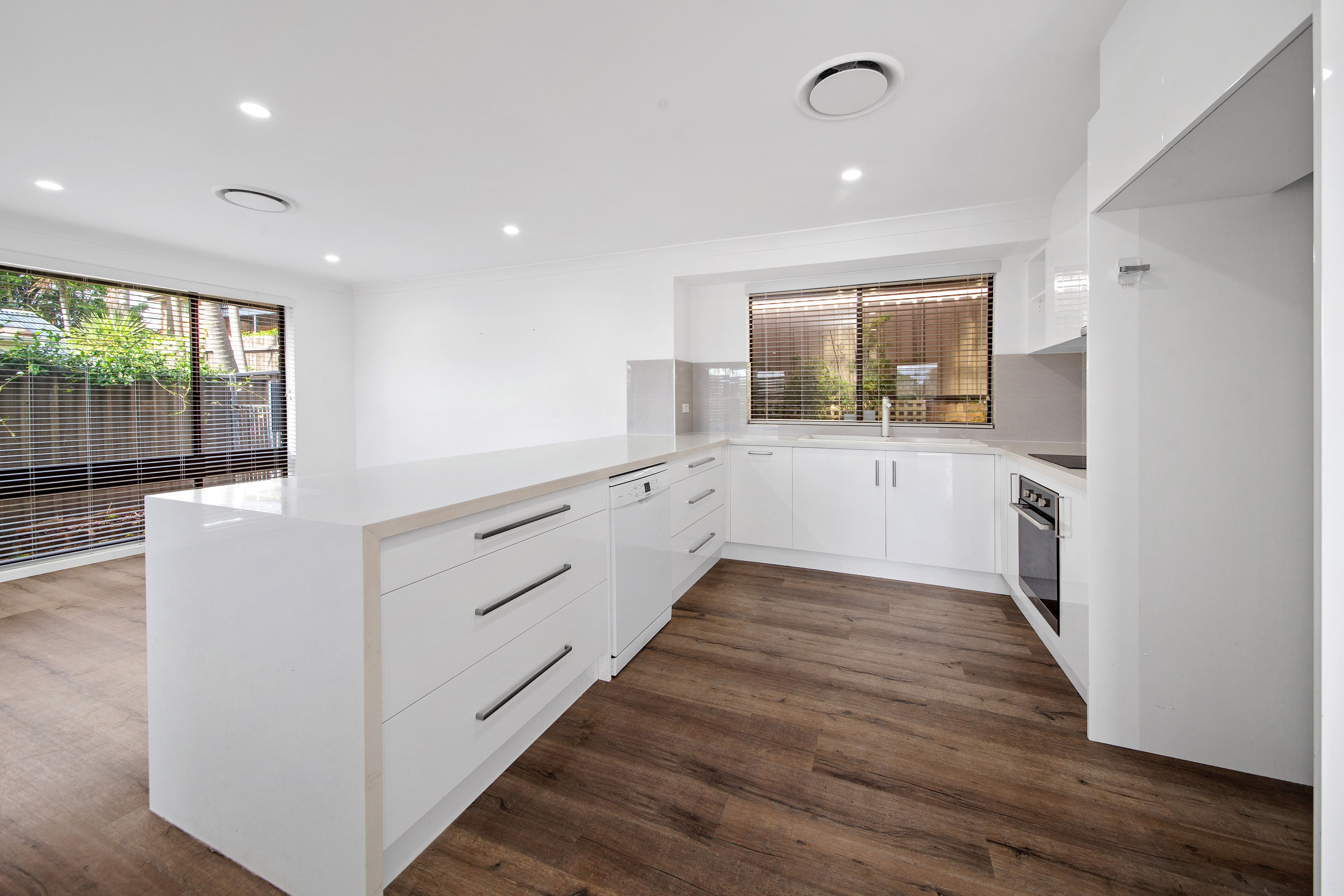 6 McCabe Place, Menai, NSW 2234