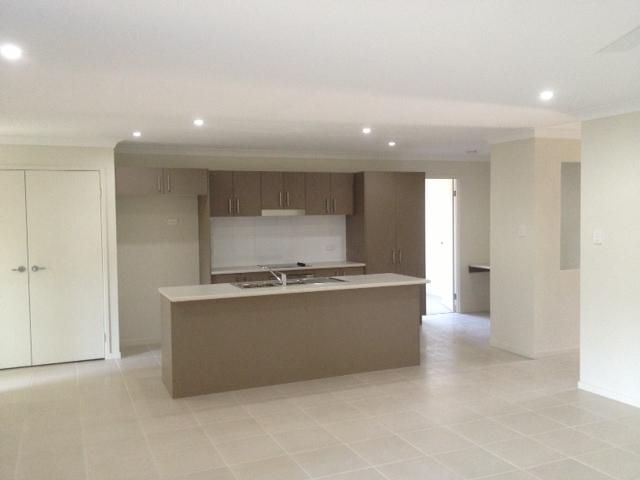 4 Scarborough Rise, JORDAN SPRINGS, NSW 2747