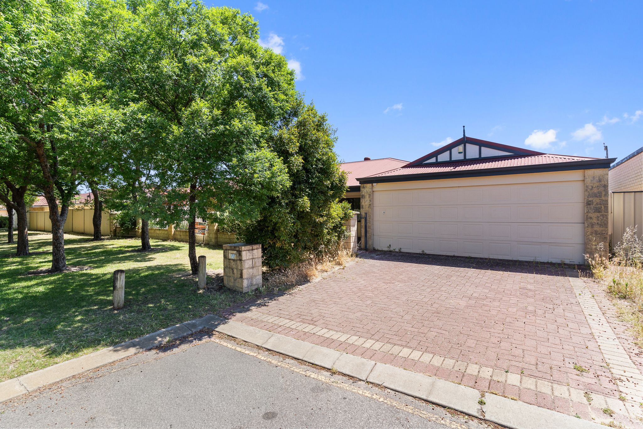 11 Corang Court, Cloverdale, WA 6105
