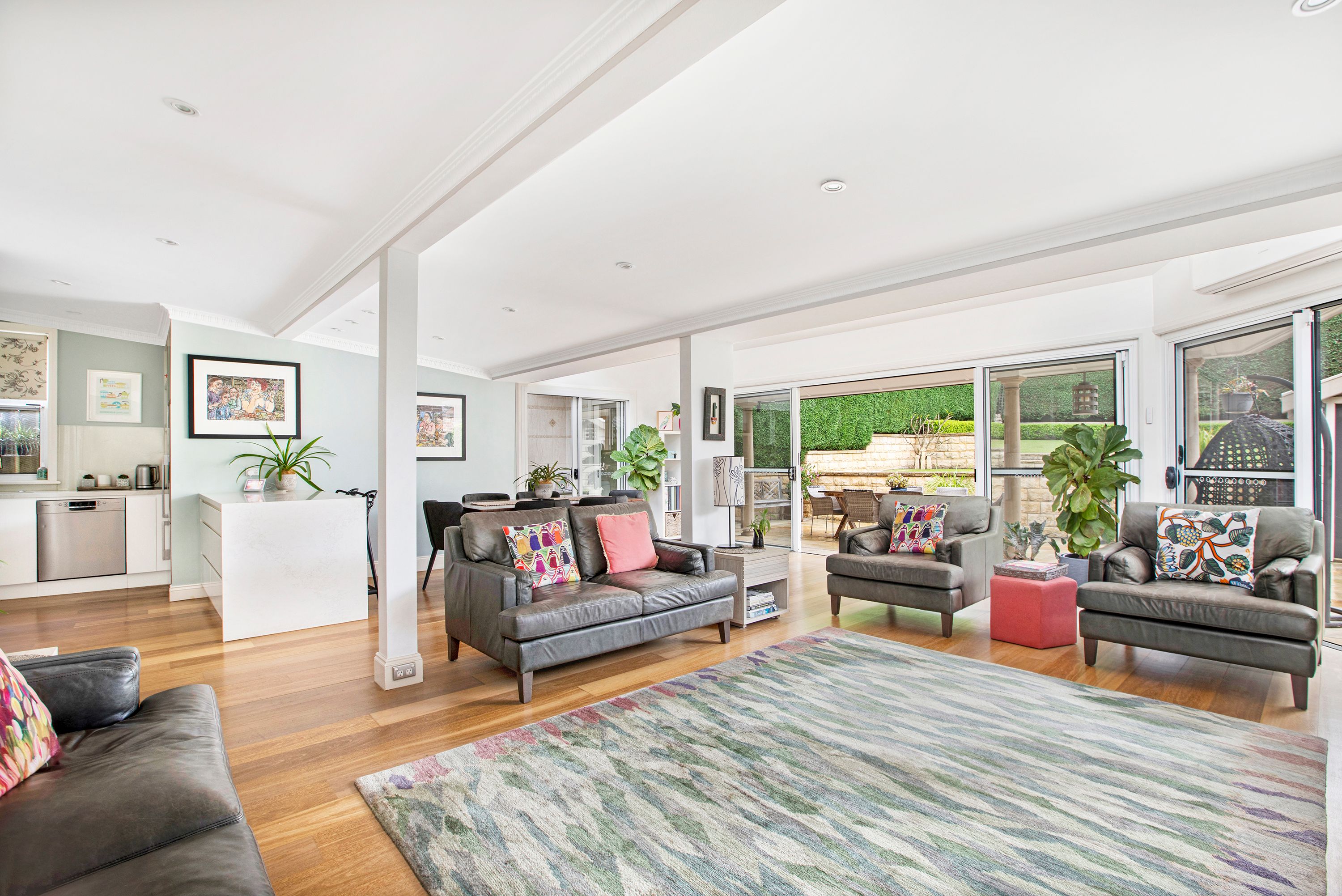 12 Lyons Road — photo 5 of 15