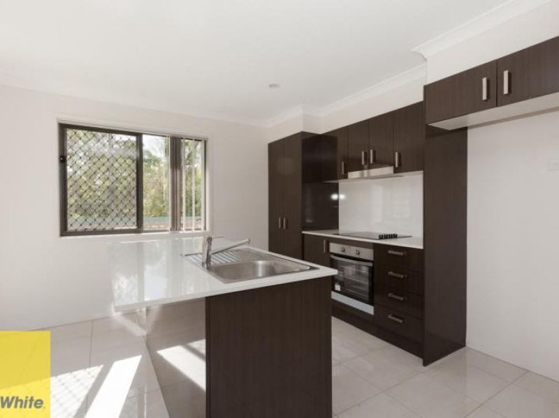 16 Rosemary Street, Bellbird Park, QLD 4300