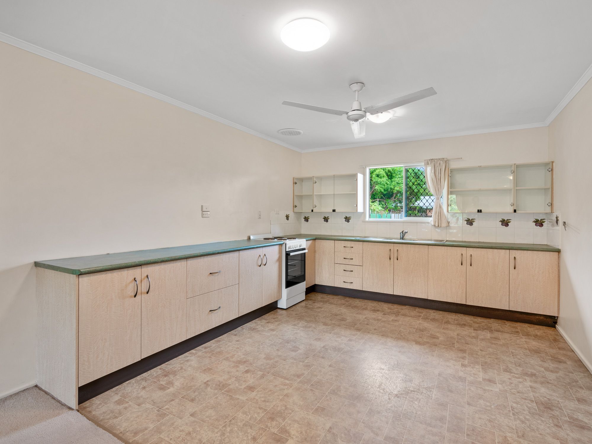 70 Birch Street — photo 4 of 13