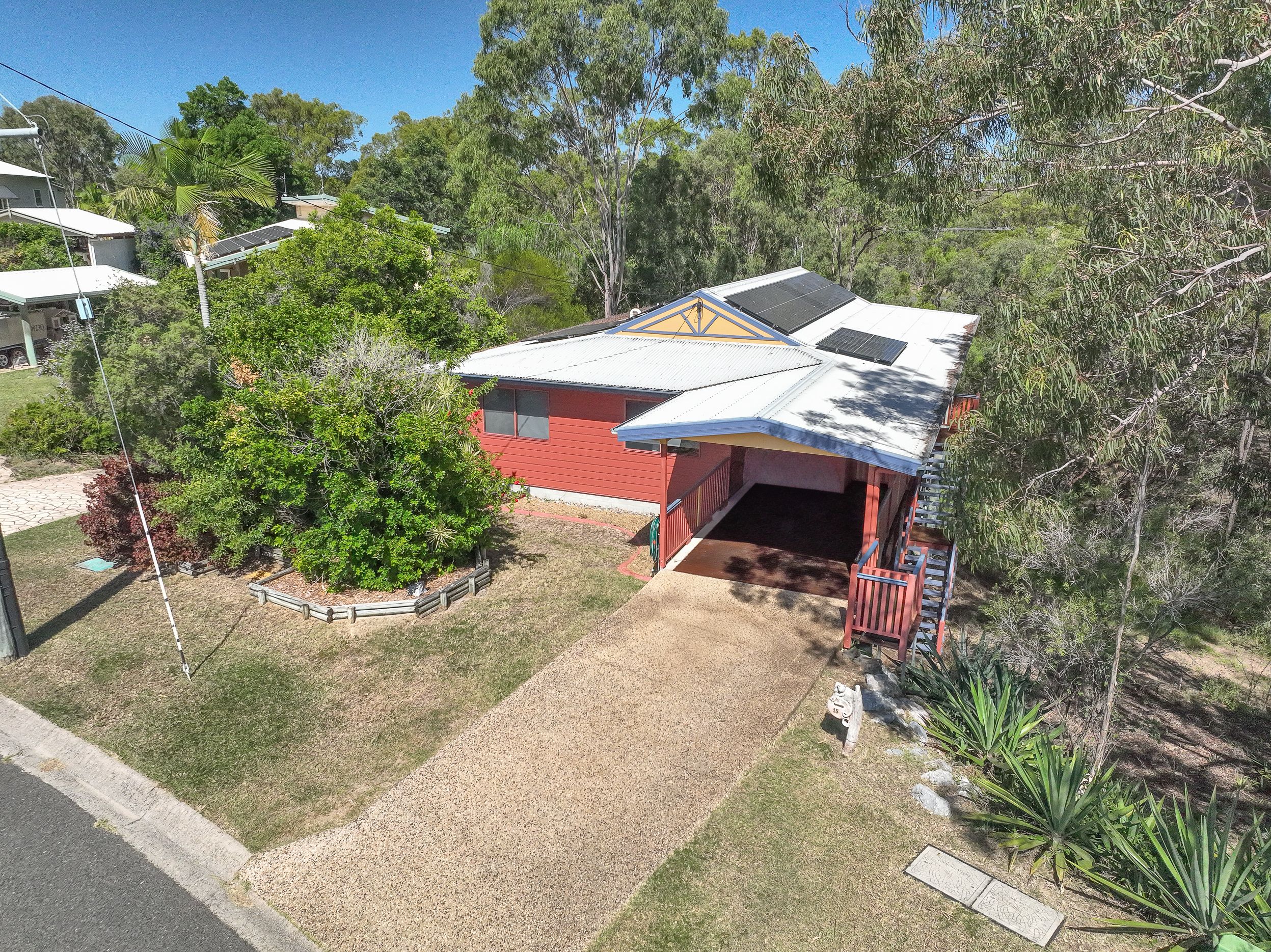 15 Fitzroy Avenue, Clinton QLD 4680