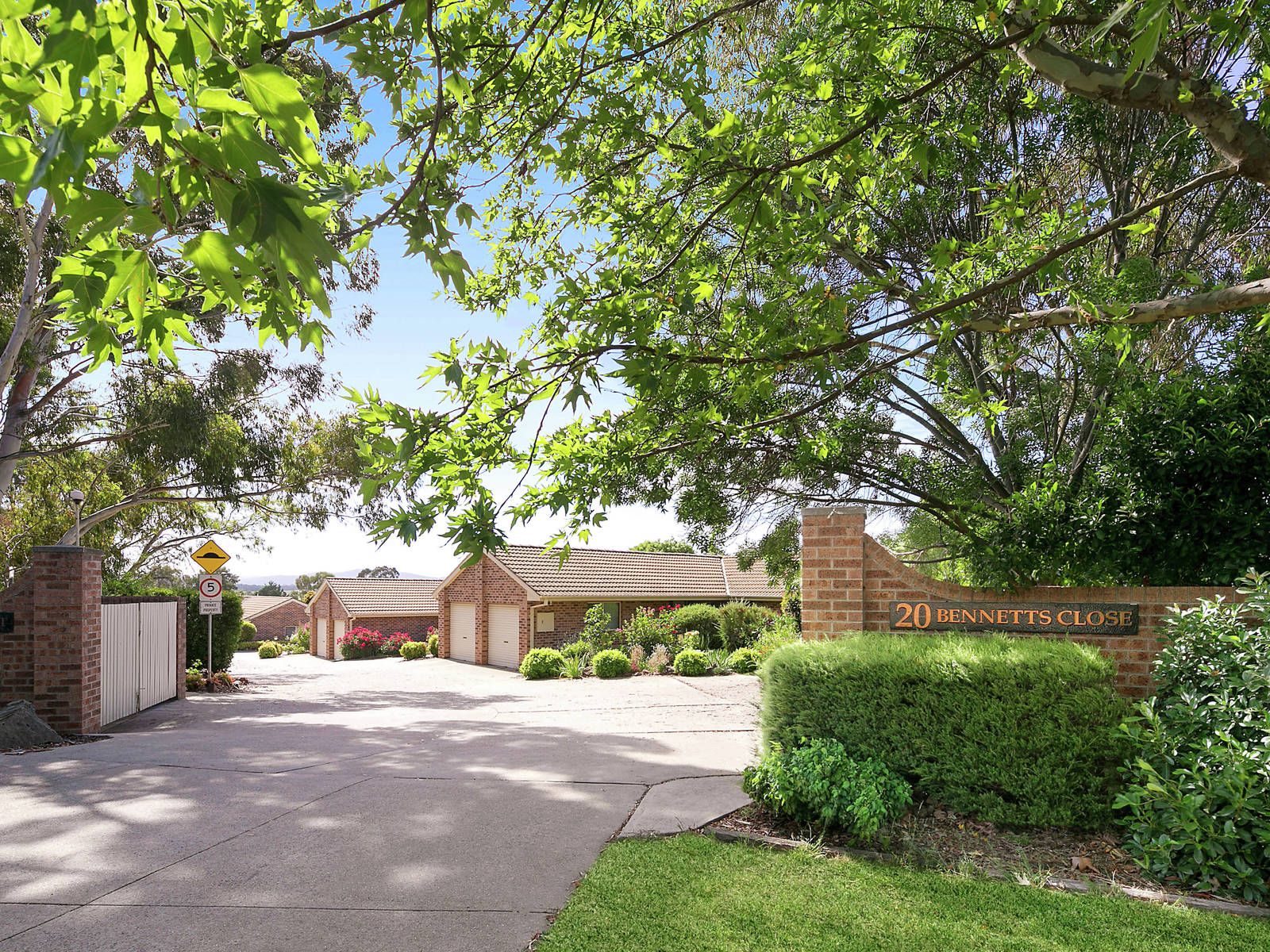 2/20 Bennetts Close, McKellar ACT 2617
