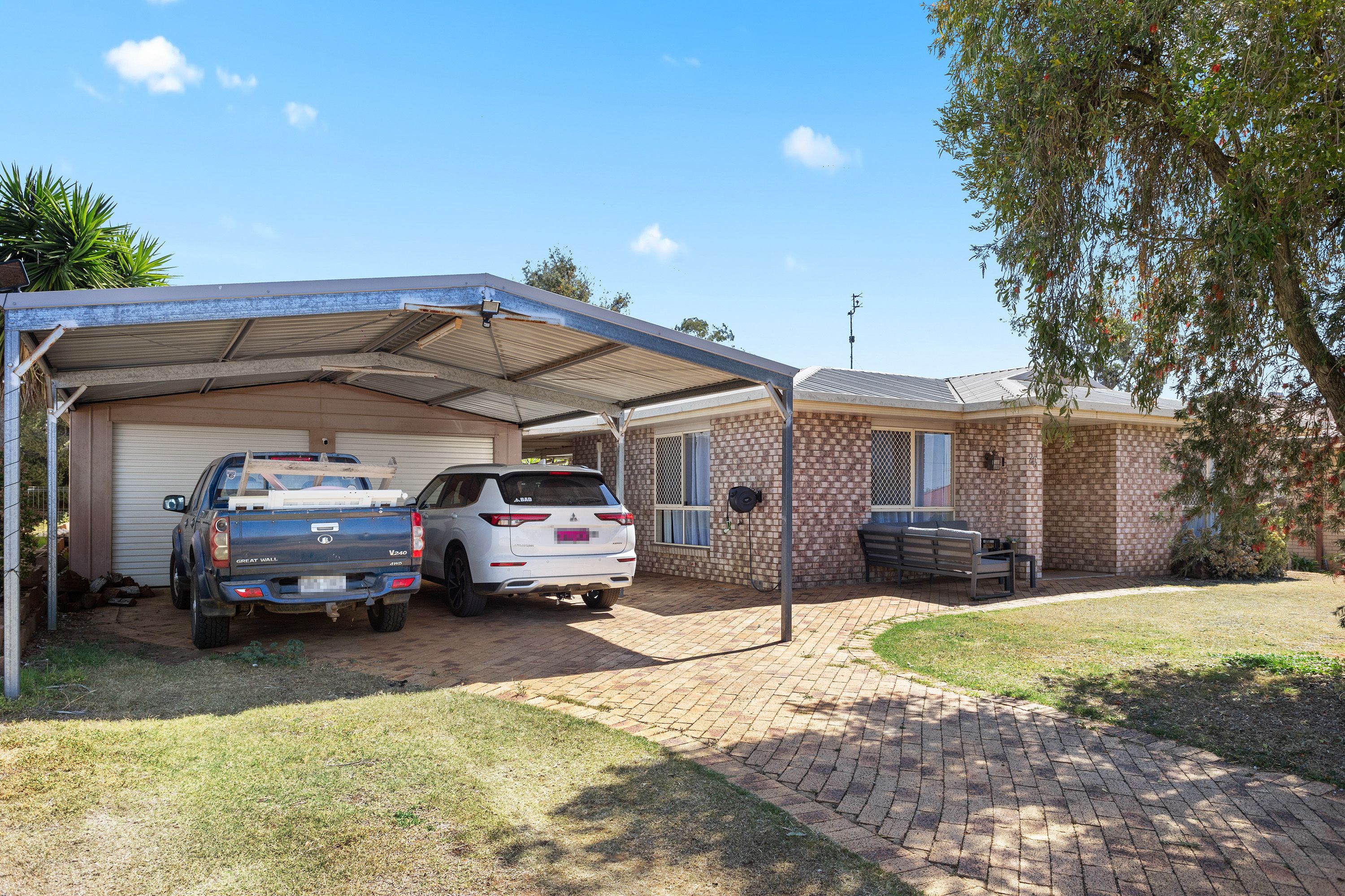 23 Robb Street — photo 2 of 17