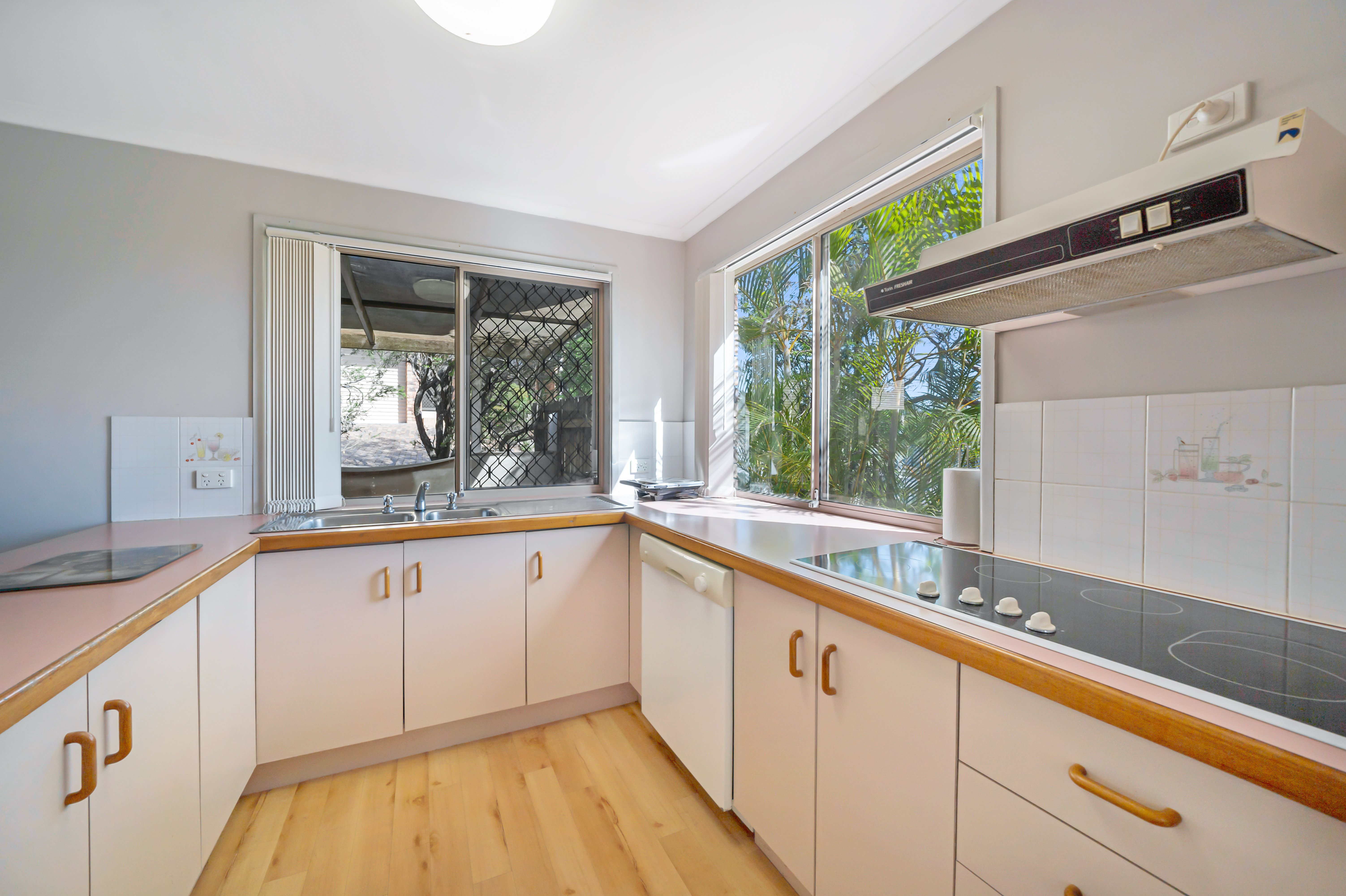 1/398 Chatswood Road, Shailer Park, QLD 4128