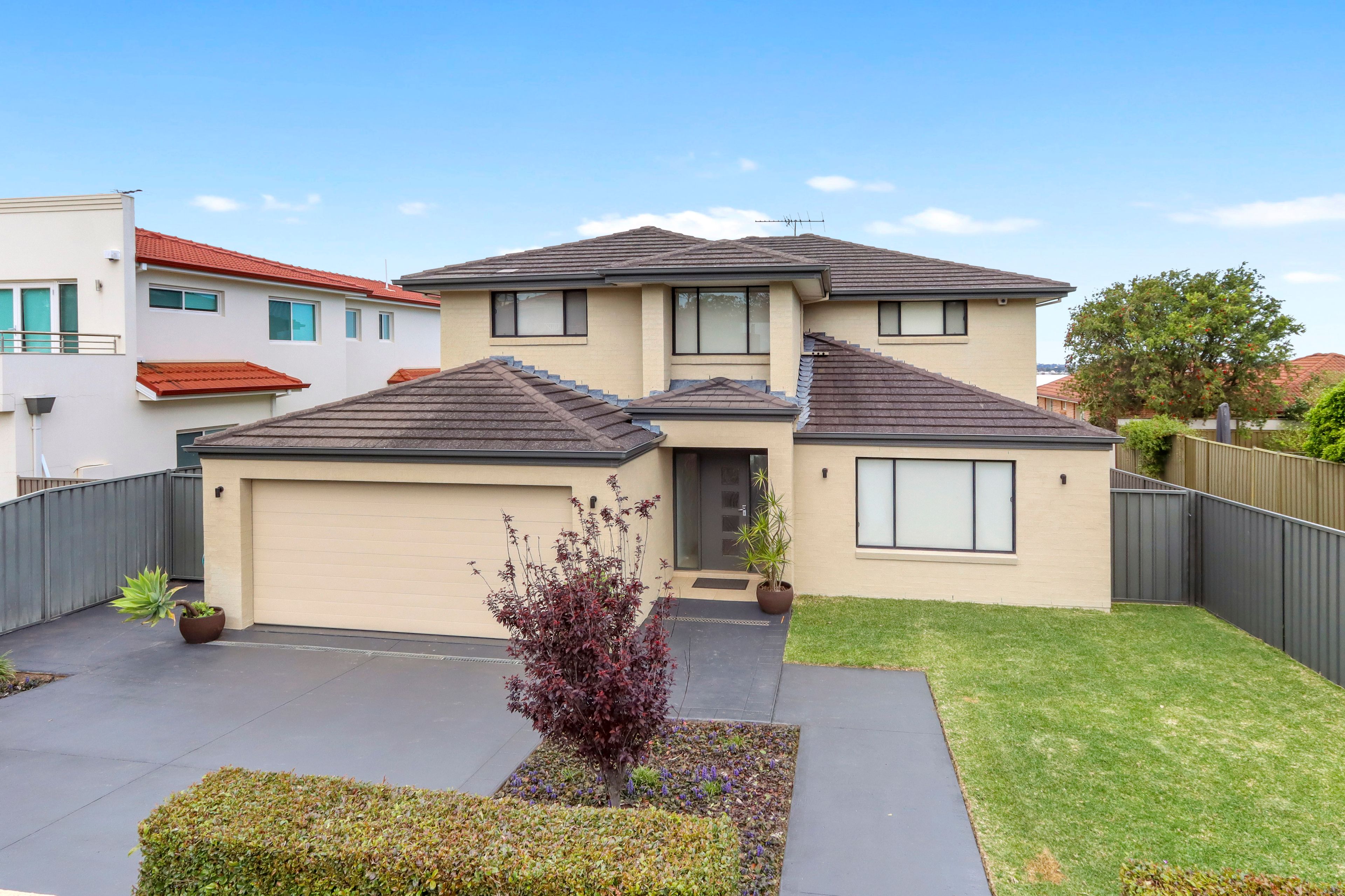 28 MacFarlane Parade, Sylvania, NSW 2224