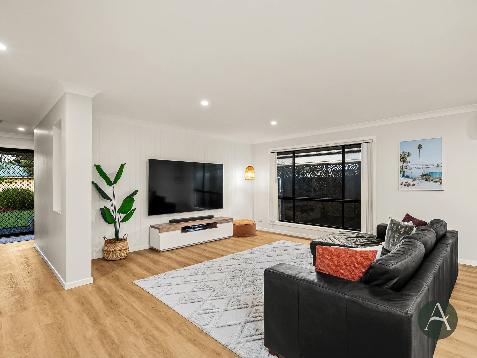 46 Valda Avenue — photo 9 of 11