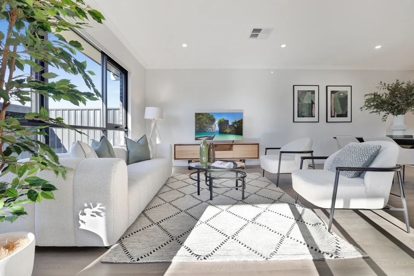 20 Jarvis Street — photo 4 of 11