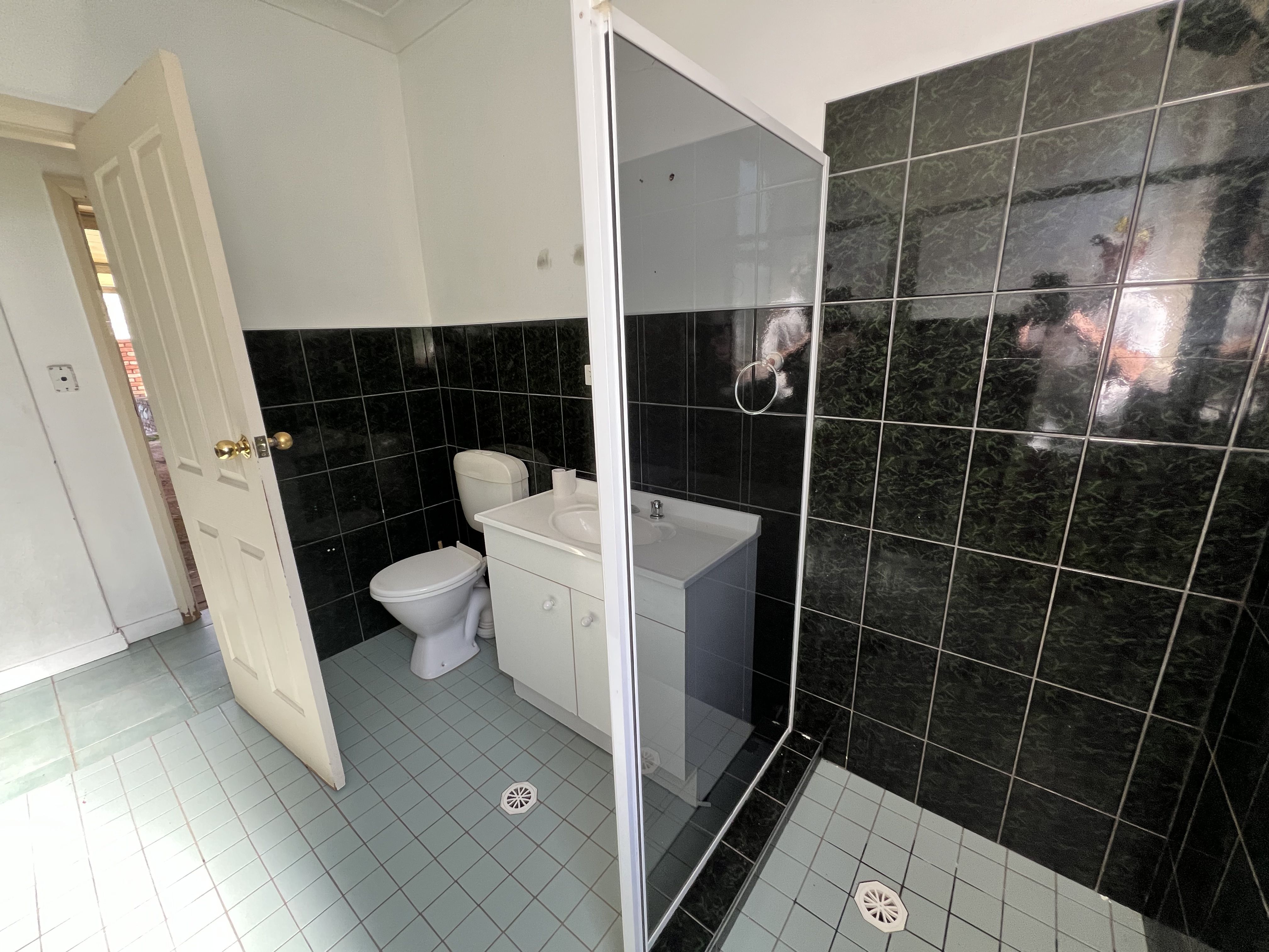 46 Cummins Street — photo 12 of 14