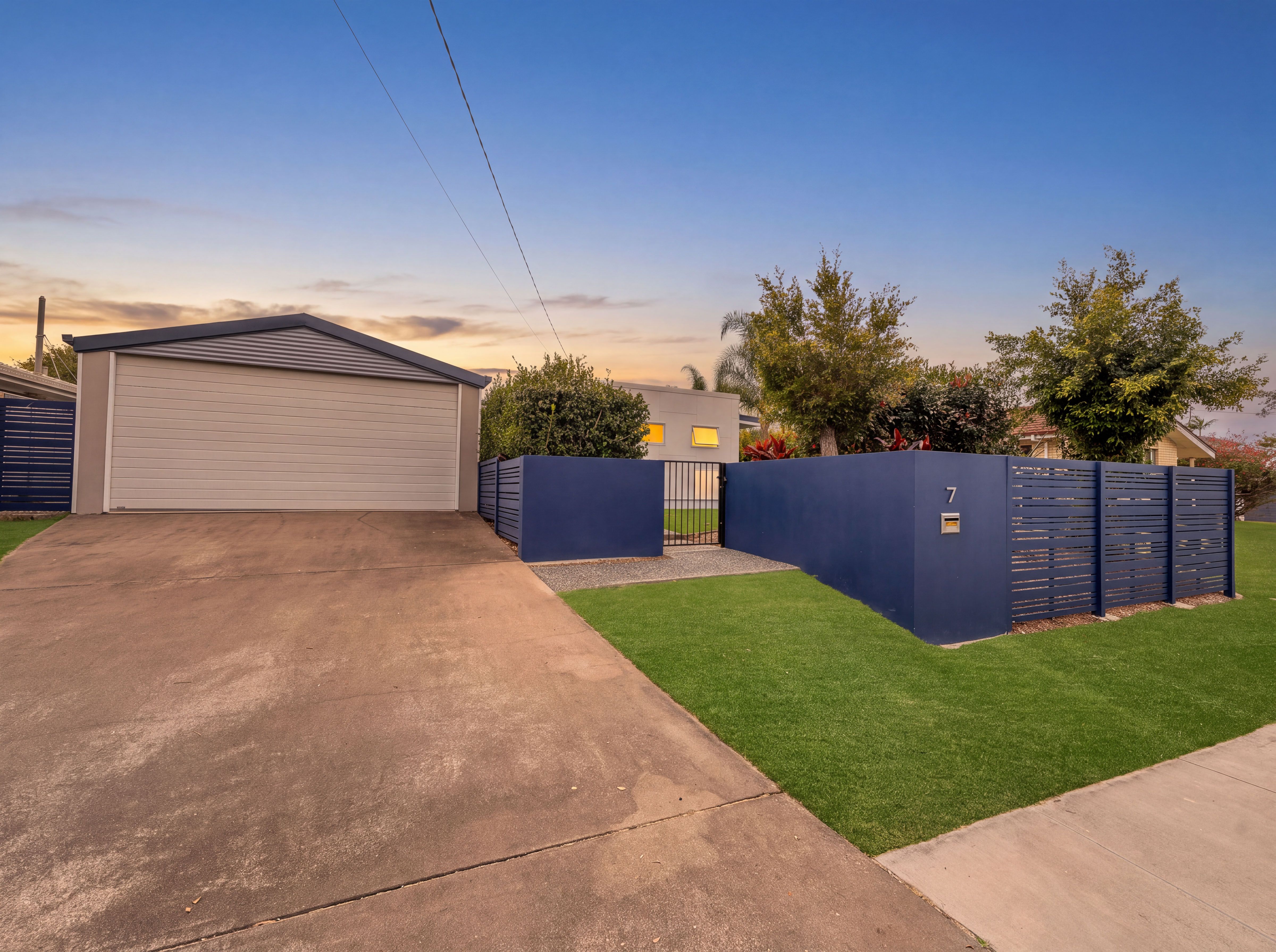 7 Dinterra Avenue, Ferny Hills, QLD 4055