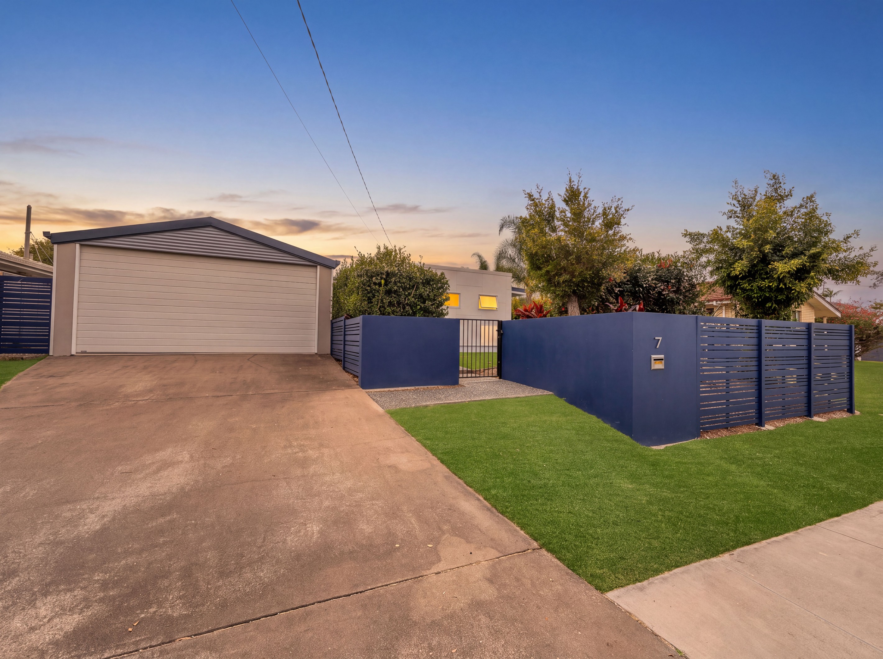 7 Dinterra Avenue, Ferny Hills, QLD 4055