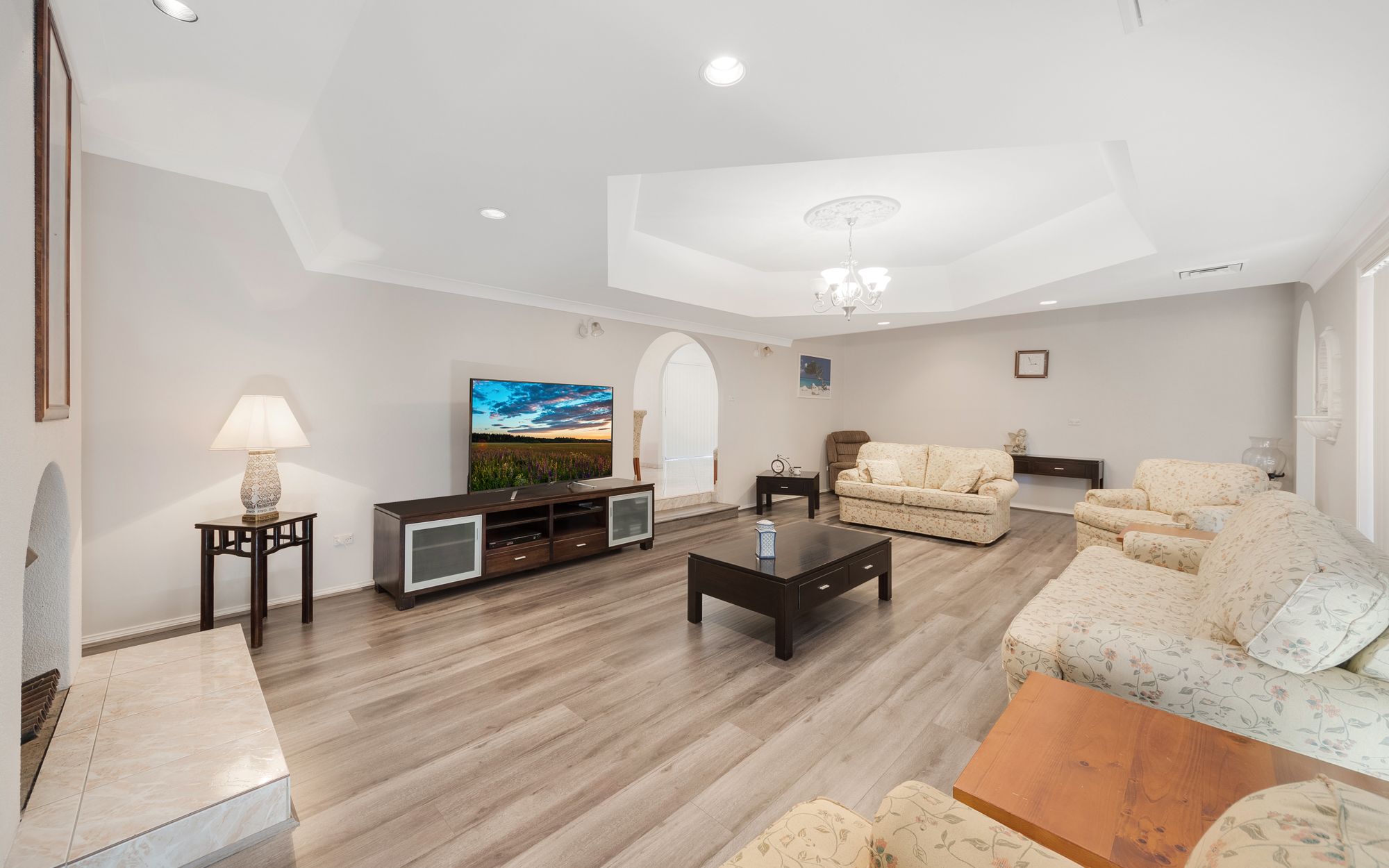 9 Hebrides Place, St Andrews, NSW 2566