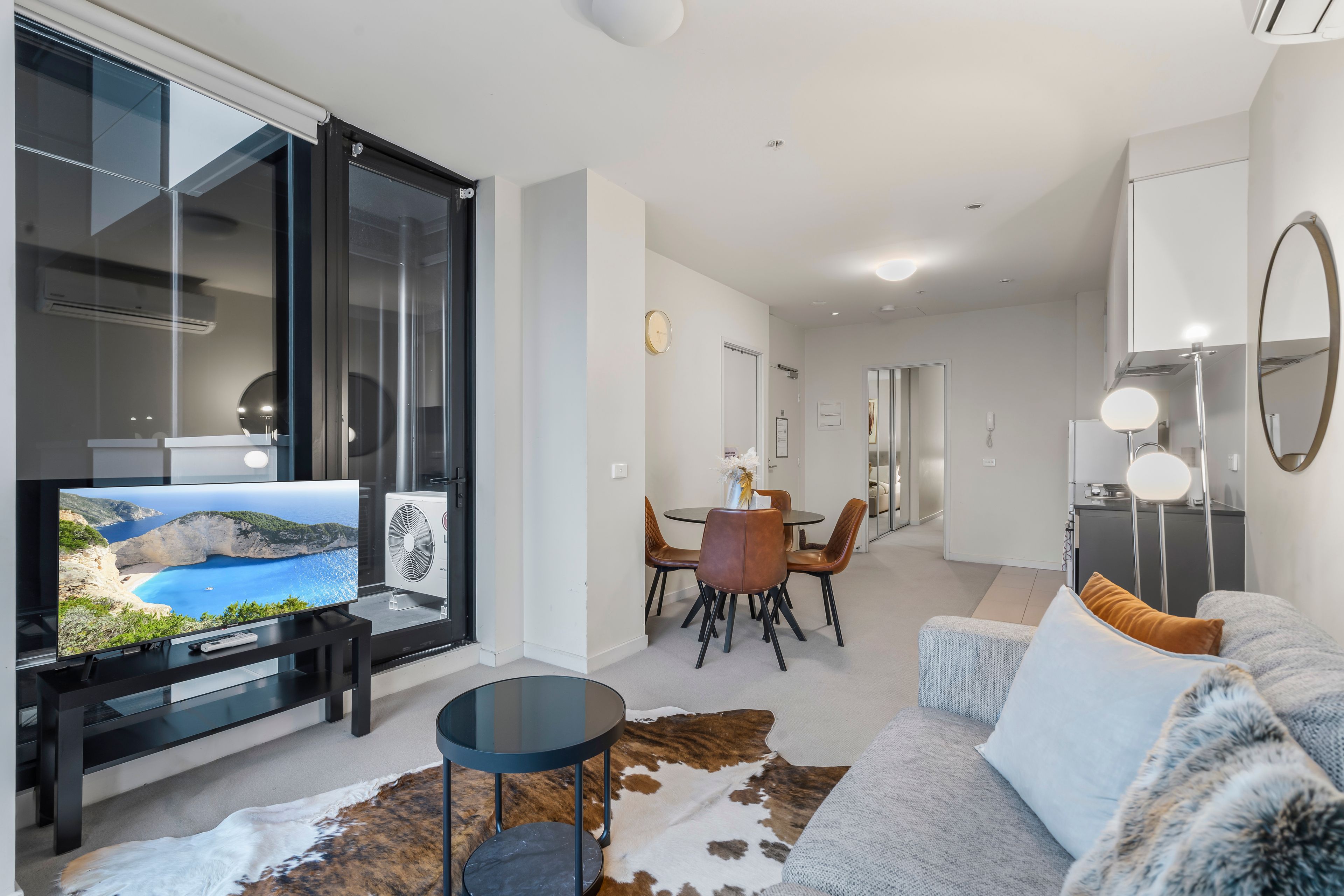 6006/568 Collins Street — photo 3 of 13