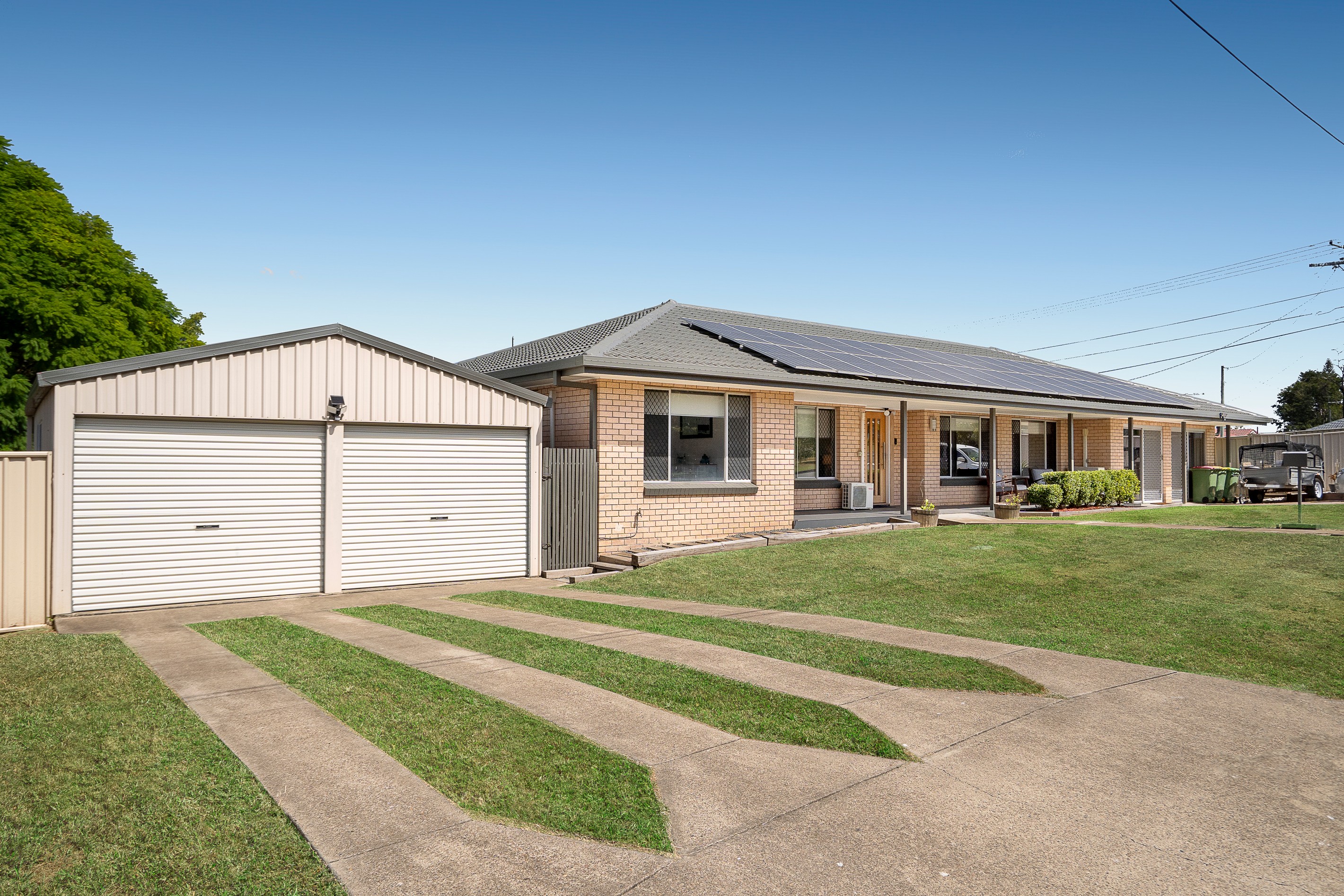 1 Cedar Street, Raceview, QLD 4305