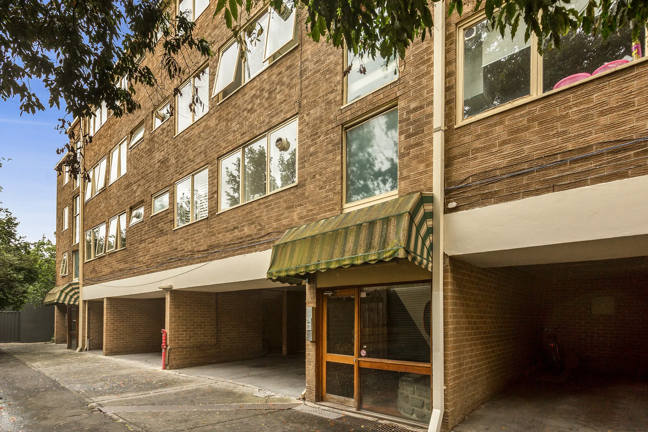 2/52 Baker Street — photo 11 of 13