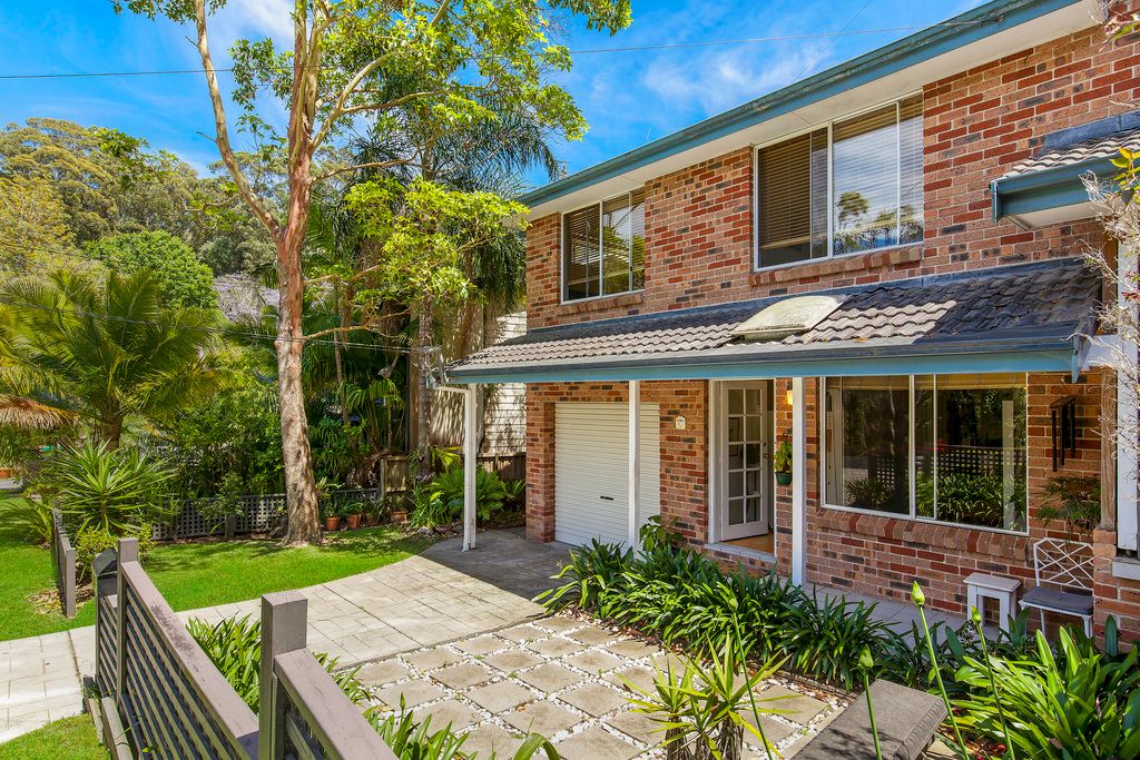 97 Lake Shore Drive, North Avoca NSW 2260