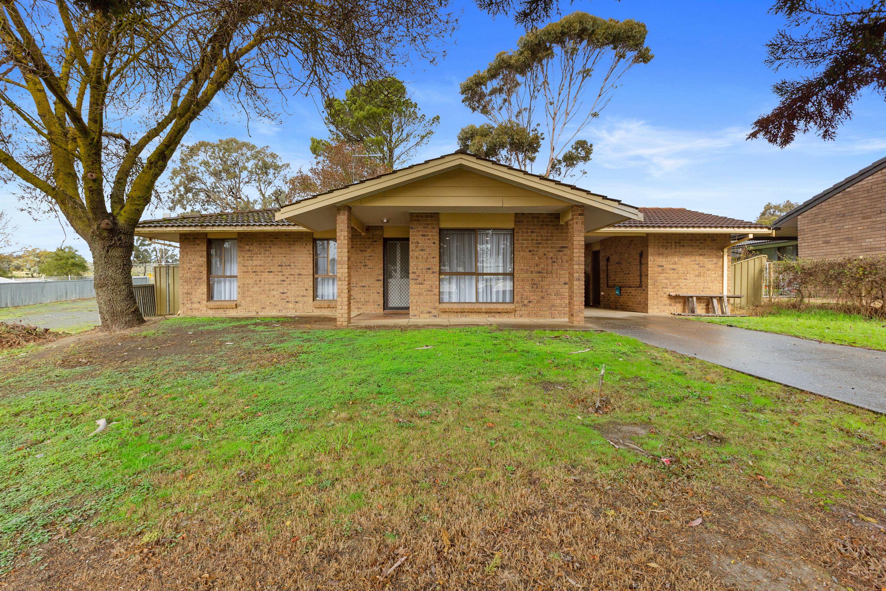 7 Caledonia Avenue, Woodside SA 5244