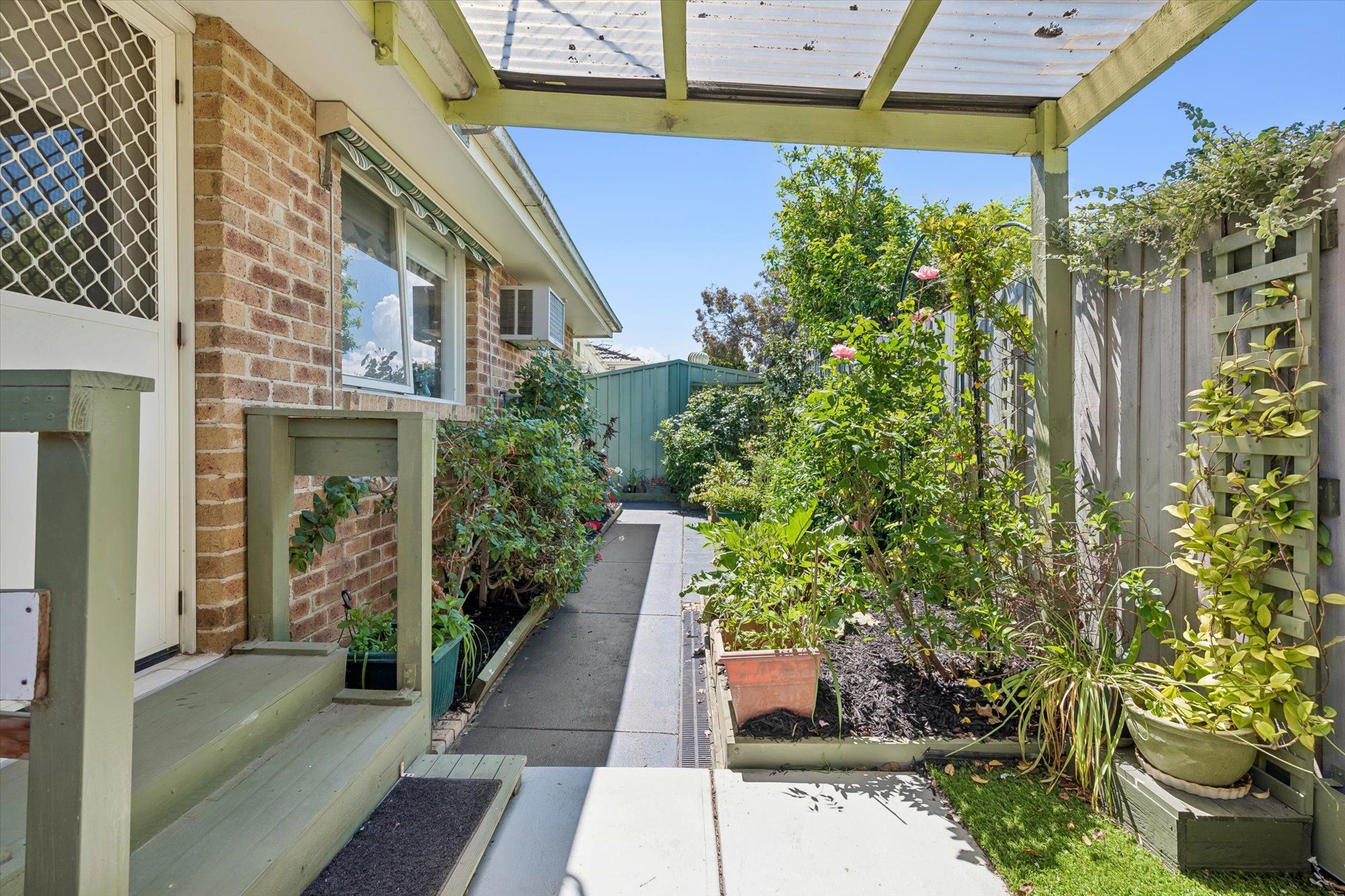 42 Albert Place — photo 10 of 12