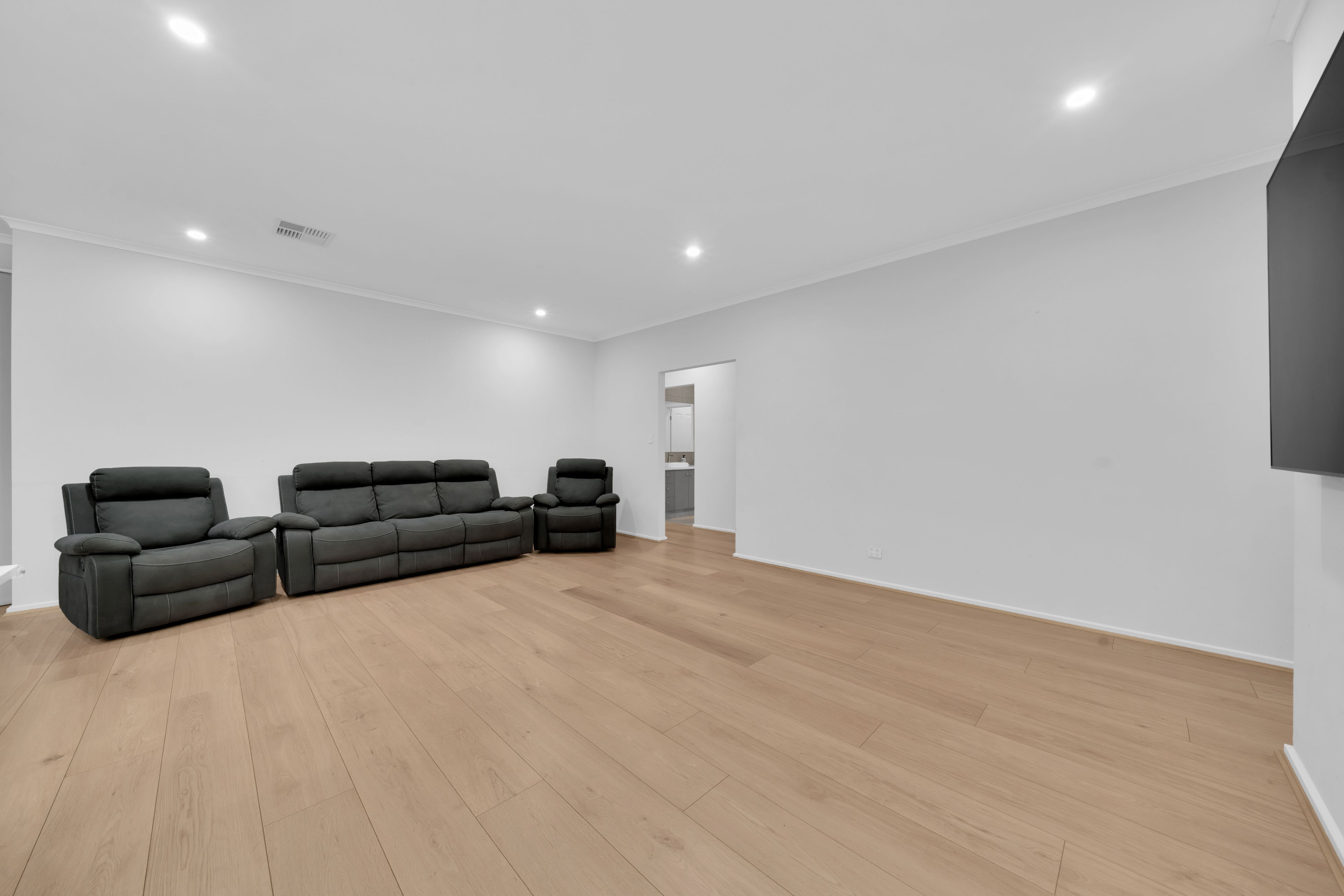 125 Juniper Boulevard — photo 12 of 30