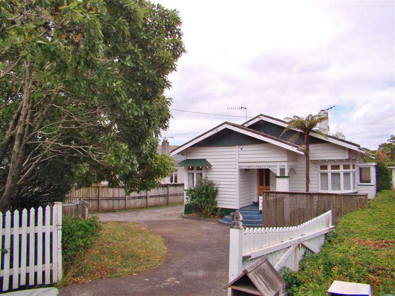 259 Campbell Road photo 1