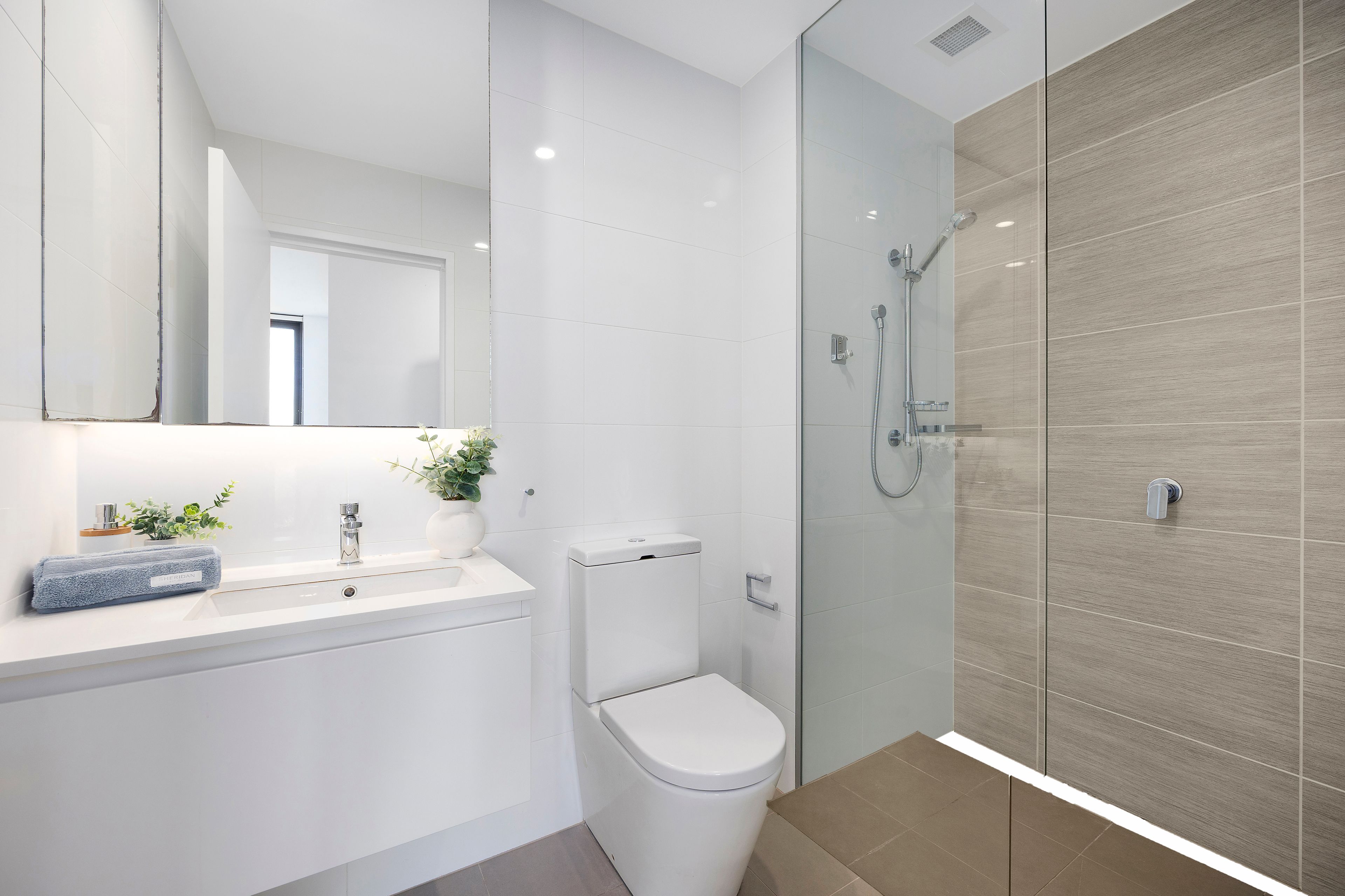 615/17 Chisholm Street, Wolli Creek, NSW 2205