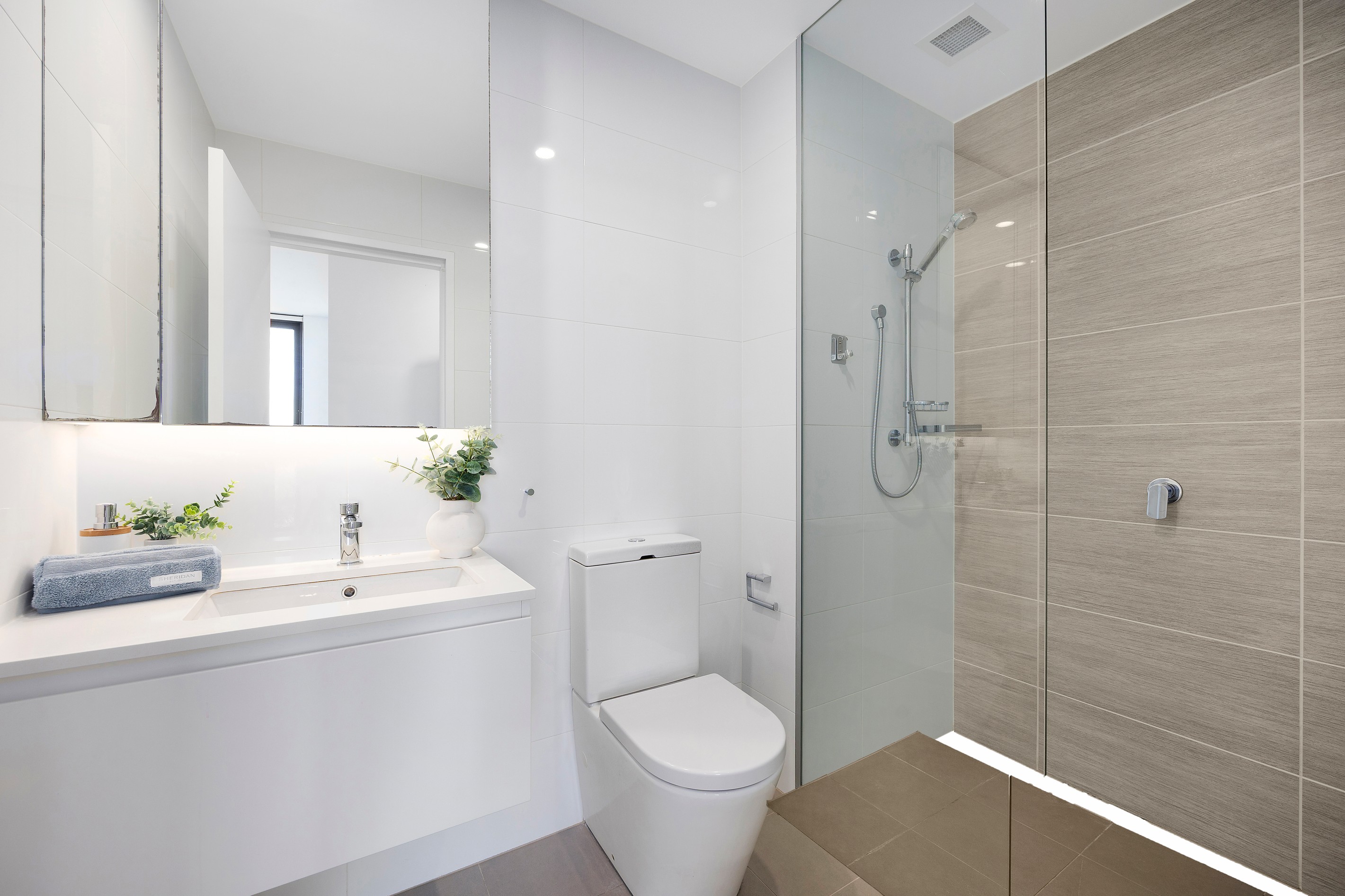 615/17 Chisholm Street, Wolli Creek, NSW 2205