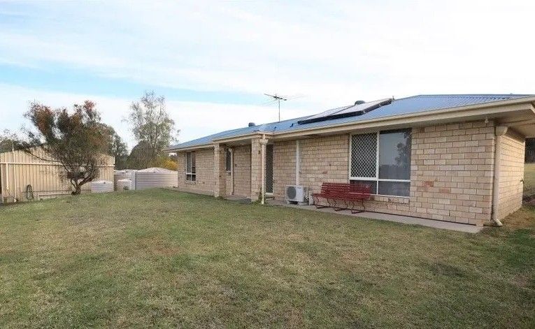 60 Australia Ii Drive, Kensington Grove, QLD 4341