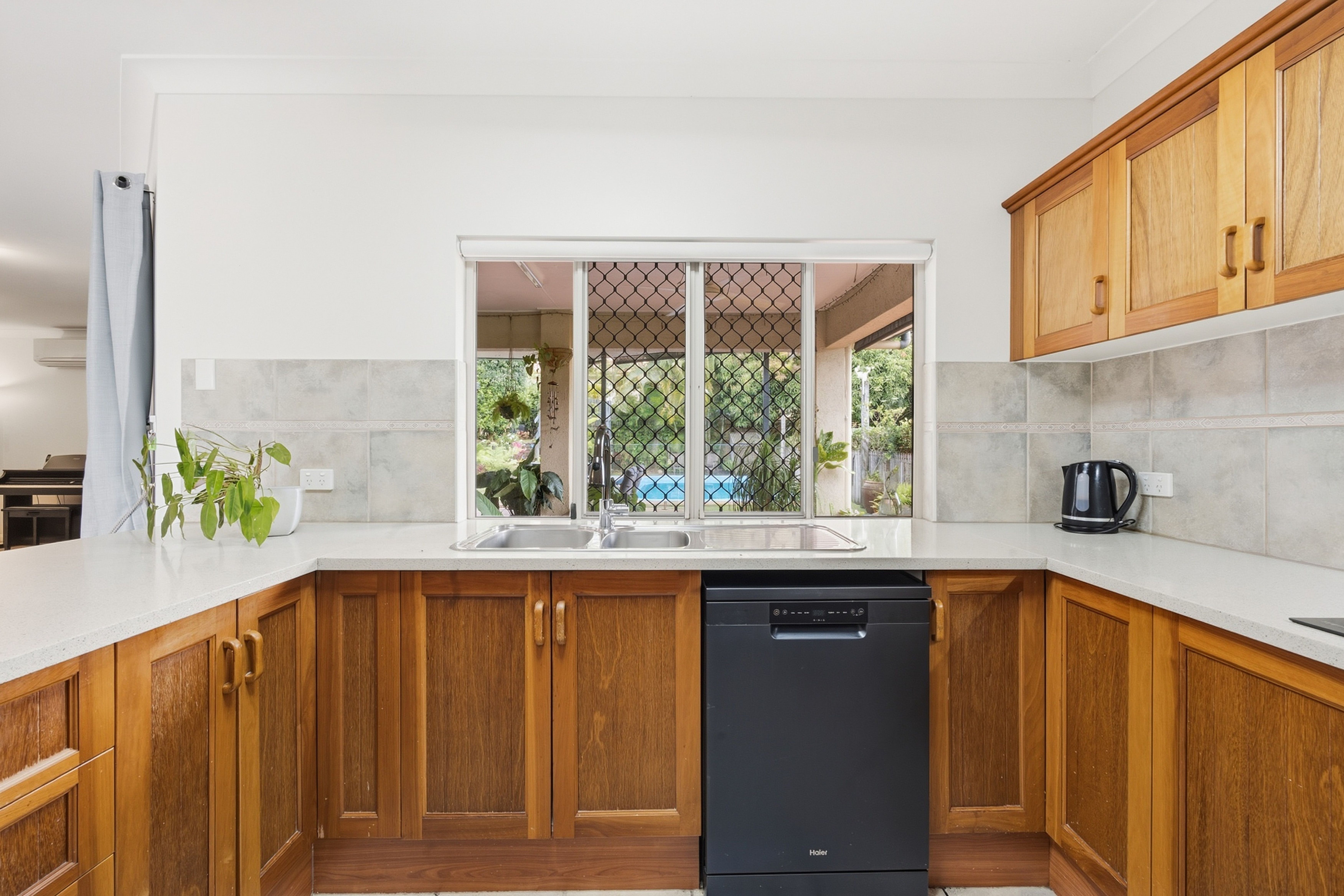 6 Torokina Street — photo 4 of 25